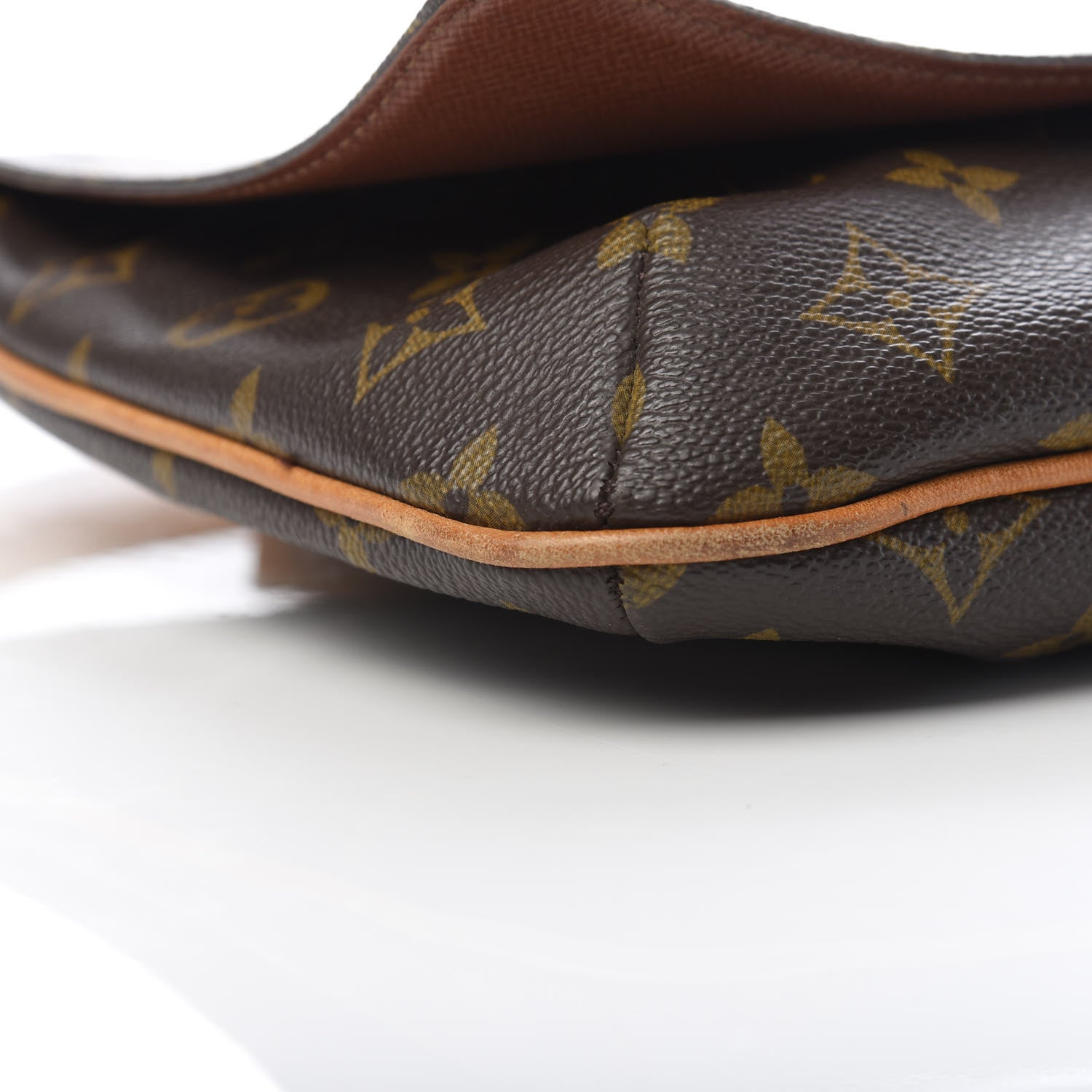 Louis Vuitton Monogram Musette Tango 9 of 13