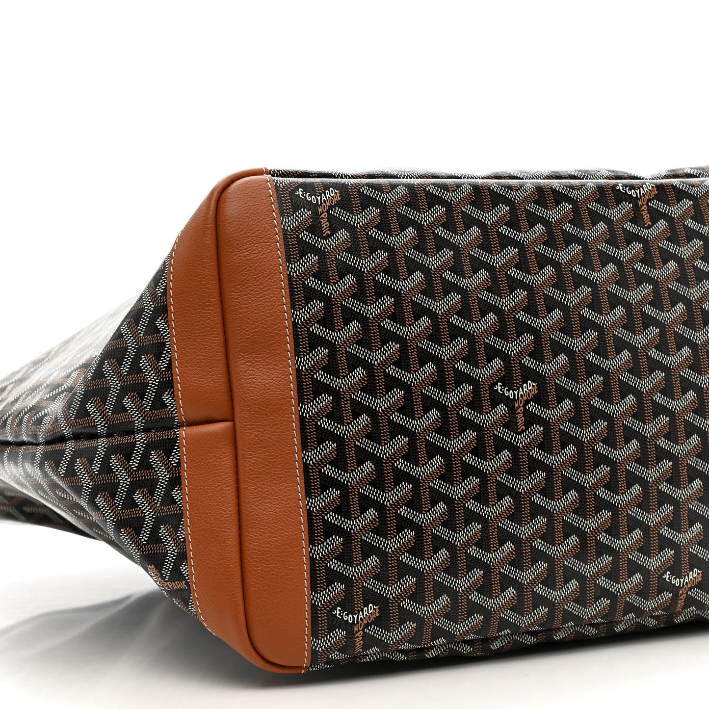 Goyardine Artois GM Black Gold