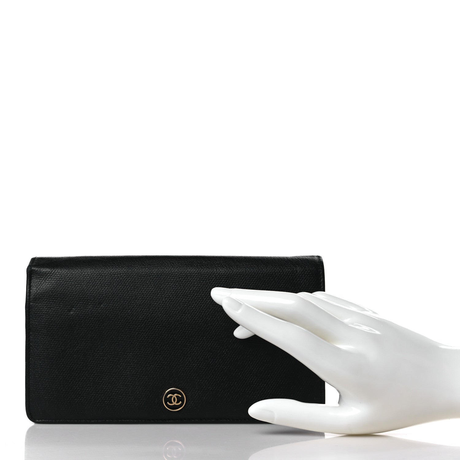 Chanel Grained Calfskin CC Button Yen Wallet Black 2 of 8