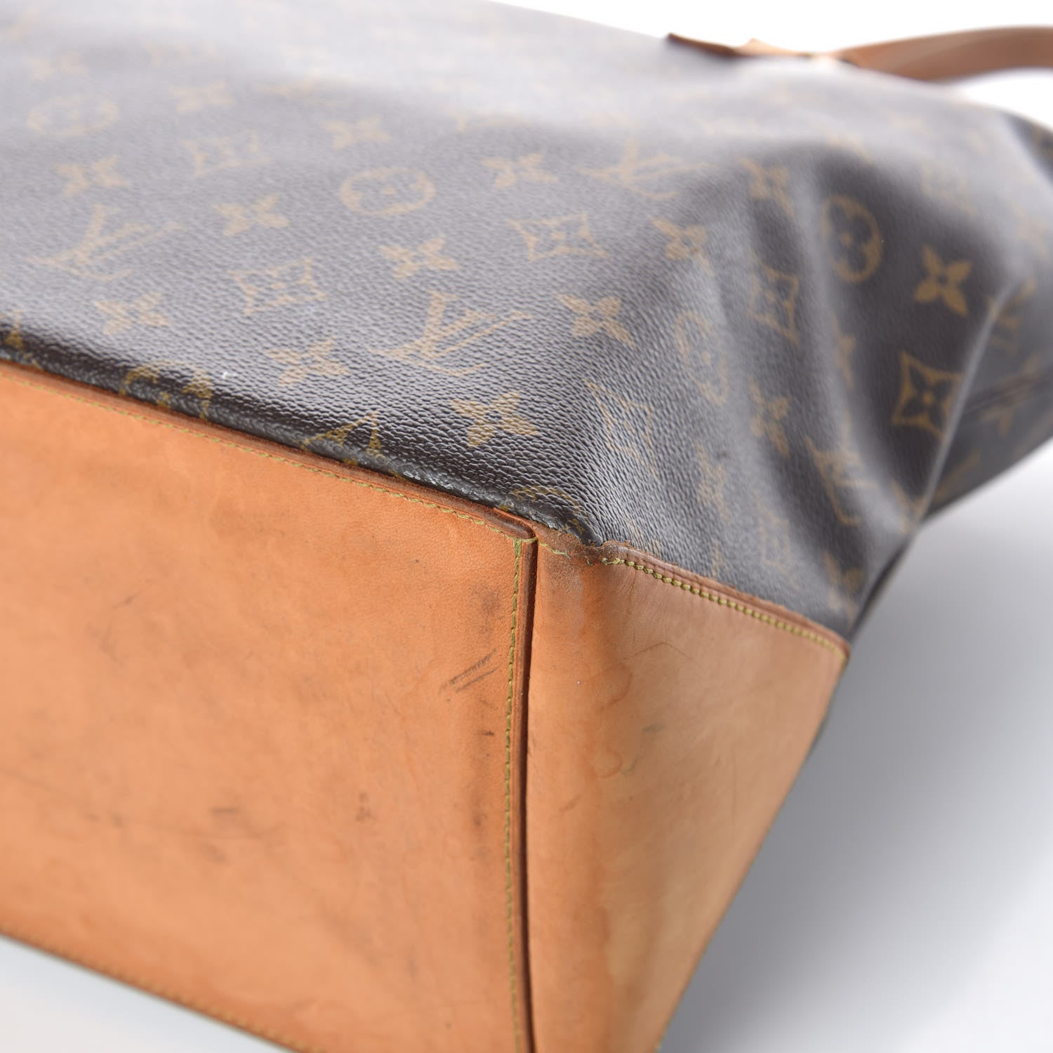 Louis Vuitton Monogram Cabas Mezzo 13 of 22