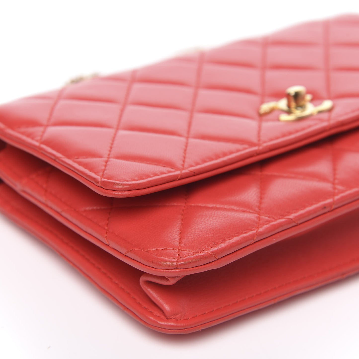 Lambskin Quilted CC Pearl Crush Wallet on Chain WOC Red