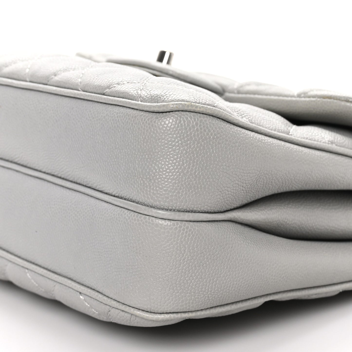 Caviar Quilted Medium Urban Companion Flap Grey