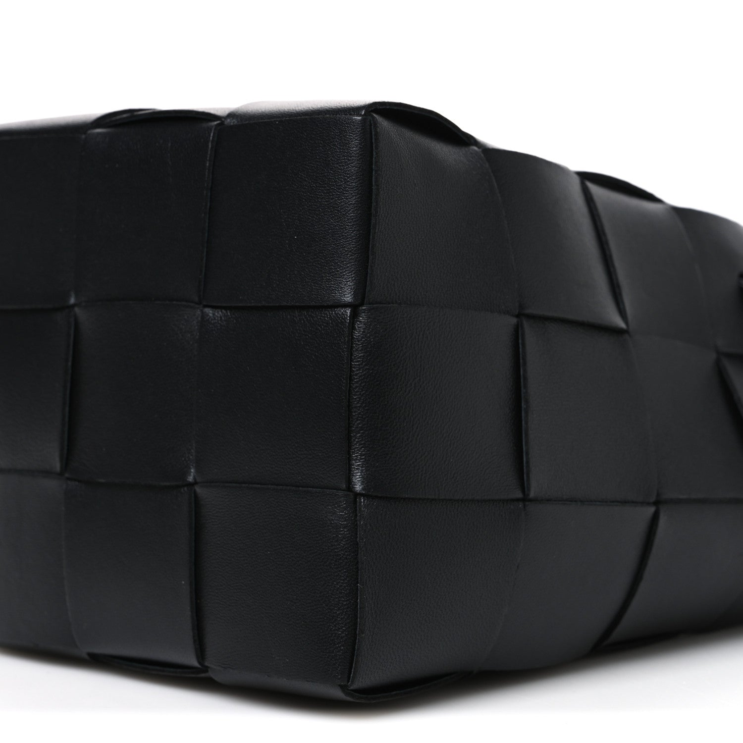 Bottega Veneta Nappa Maxi Intrecciato Cassette Bucket Bag Black 8 of 8