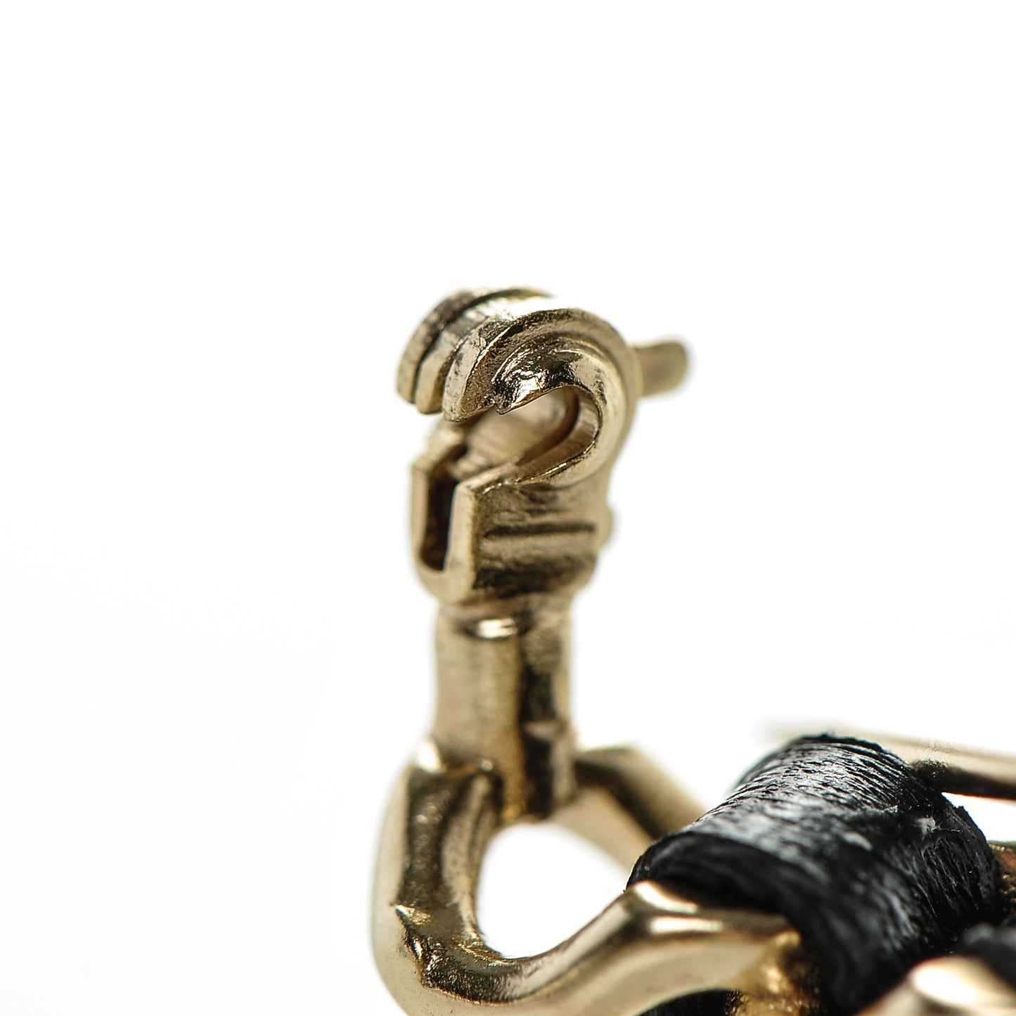 Lambskin Chain CC Brooch Black Gold