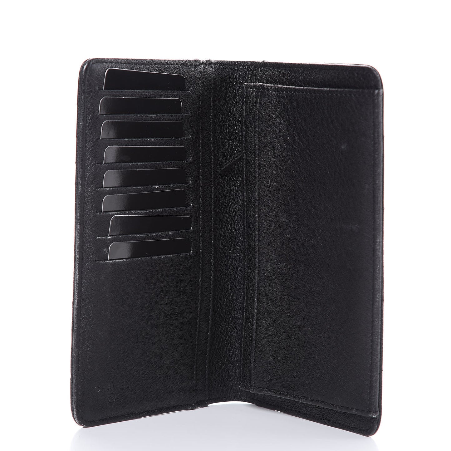 Shiny Goatskin Chevron Quilted Yen Wallet Black