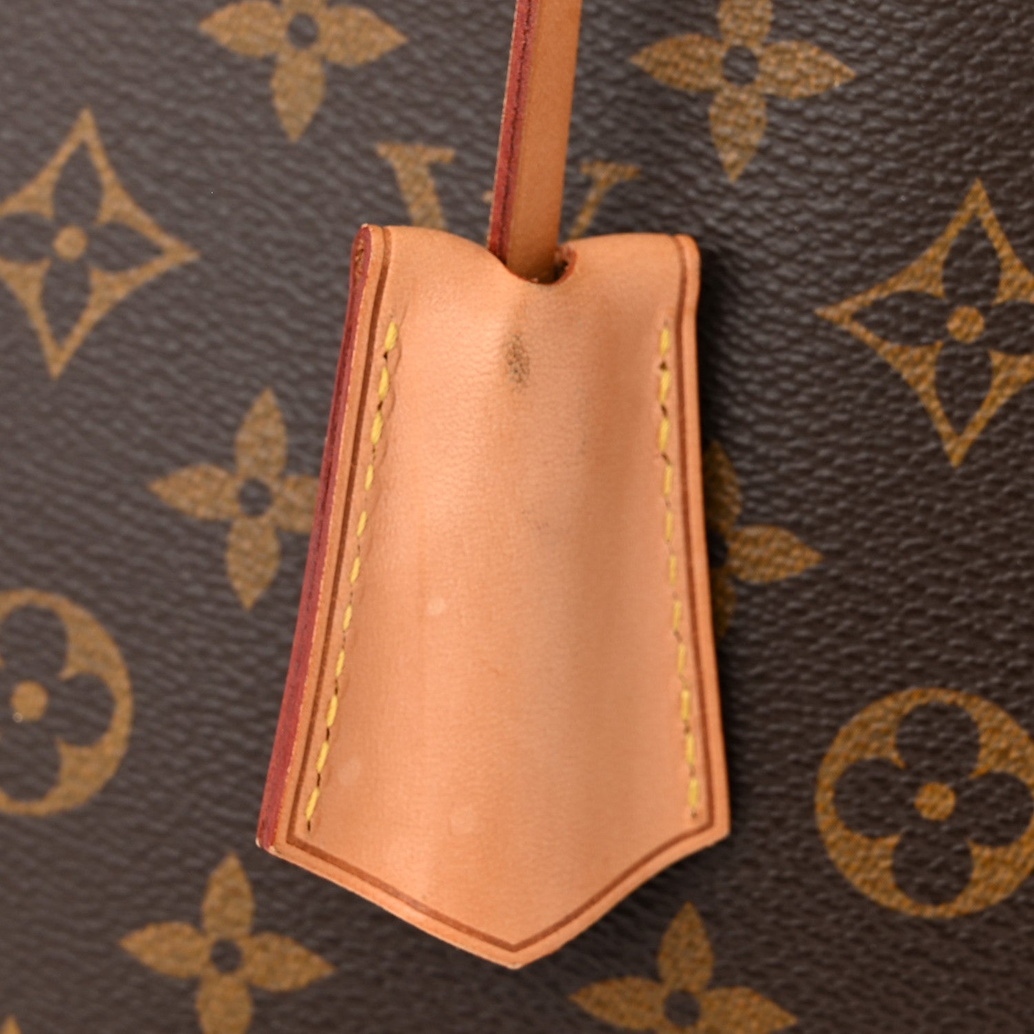 Louis Vuitton Monogram Alma GM 13 of 15