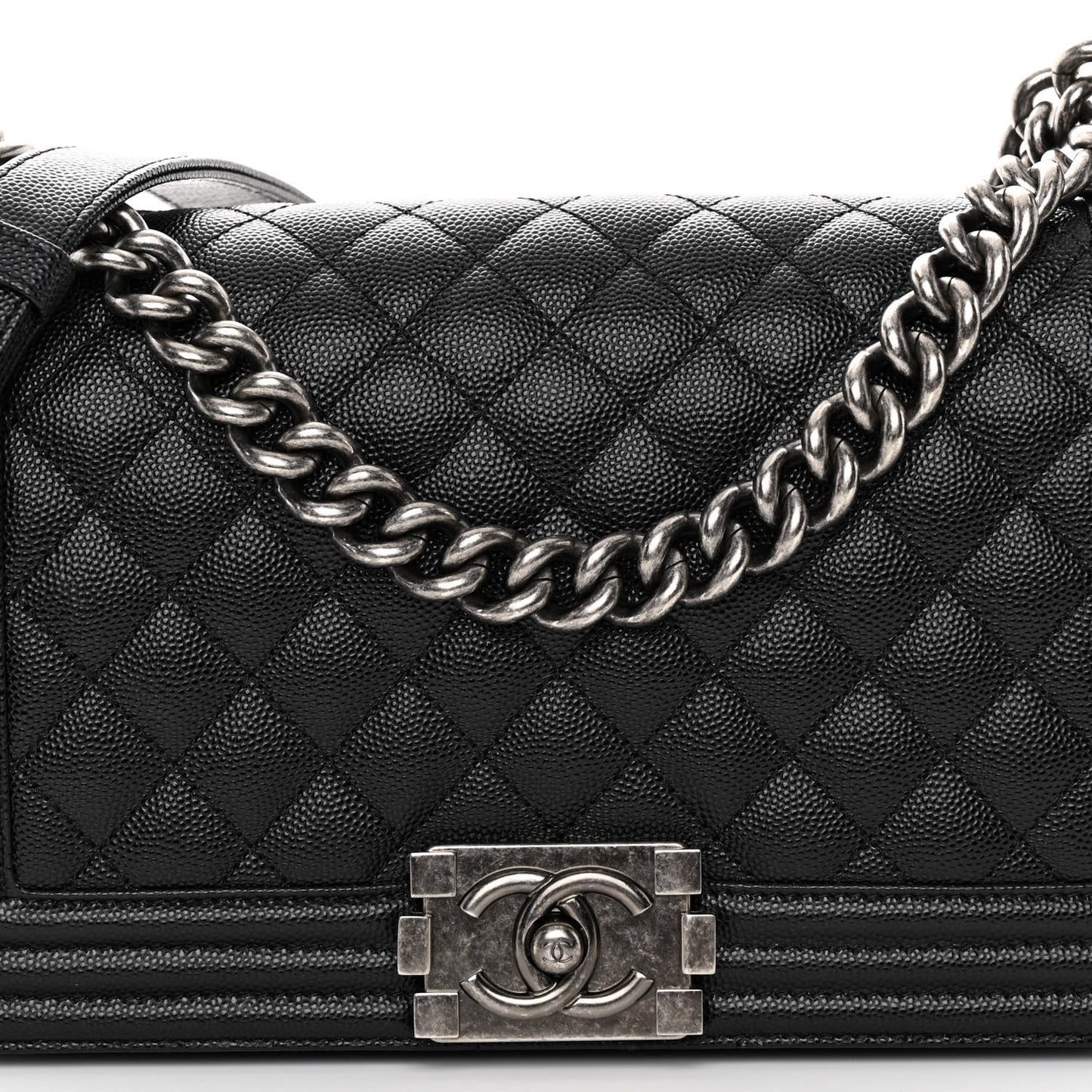 Caviar Quilted Medium Boy Flap Black