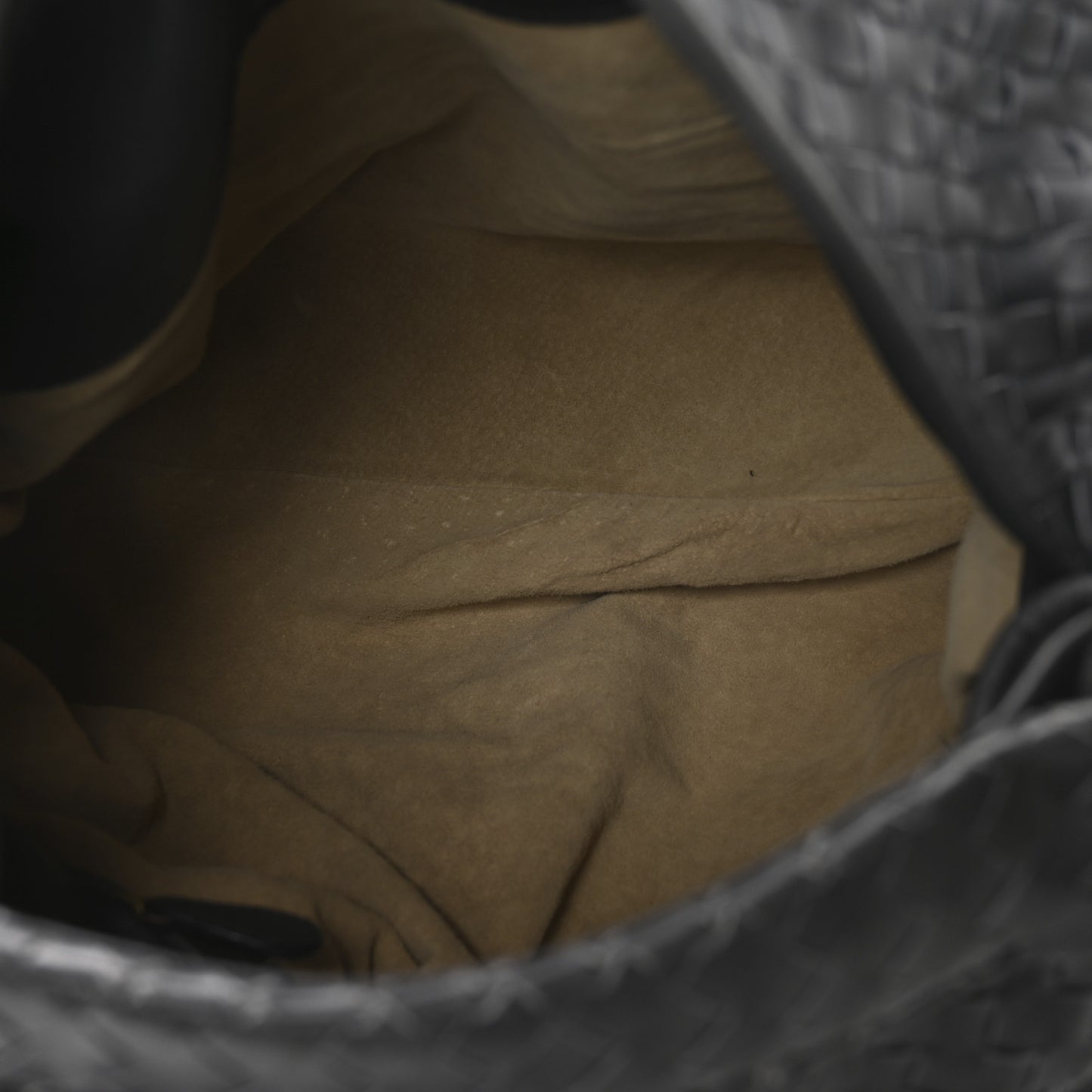 Nappa Intrecciato Sloane Hobo Ferro Gray