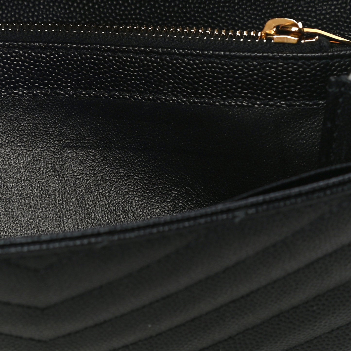 Grain De Poudre Matelasse Chevron Monogram Flap Wallet Black