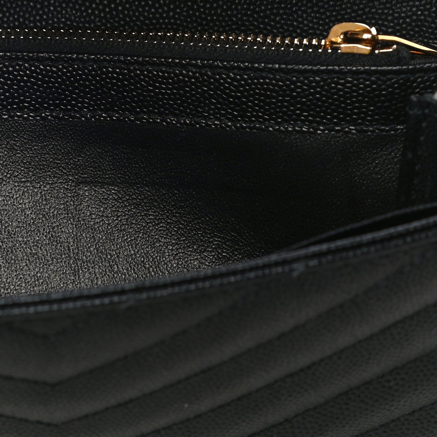 Saint Laurent Grain De Poudre Matelasse Chevron Monogram Flap Wallet Black 13 of 14