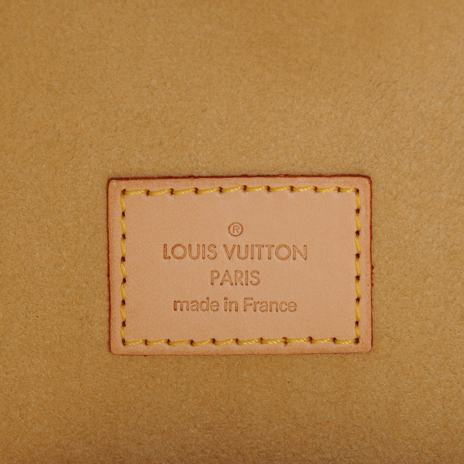 Louis Vuitton Monogram Manhattan GM 6 of 7