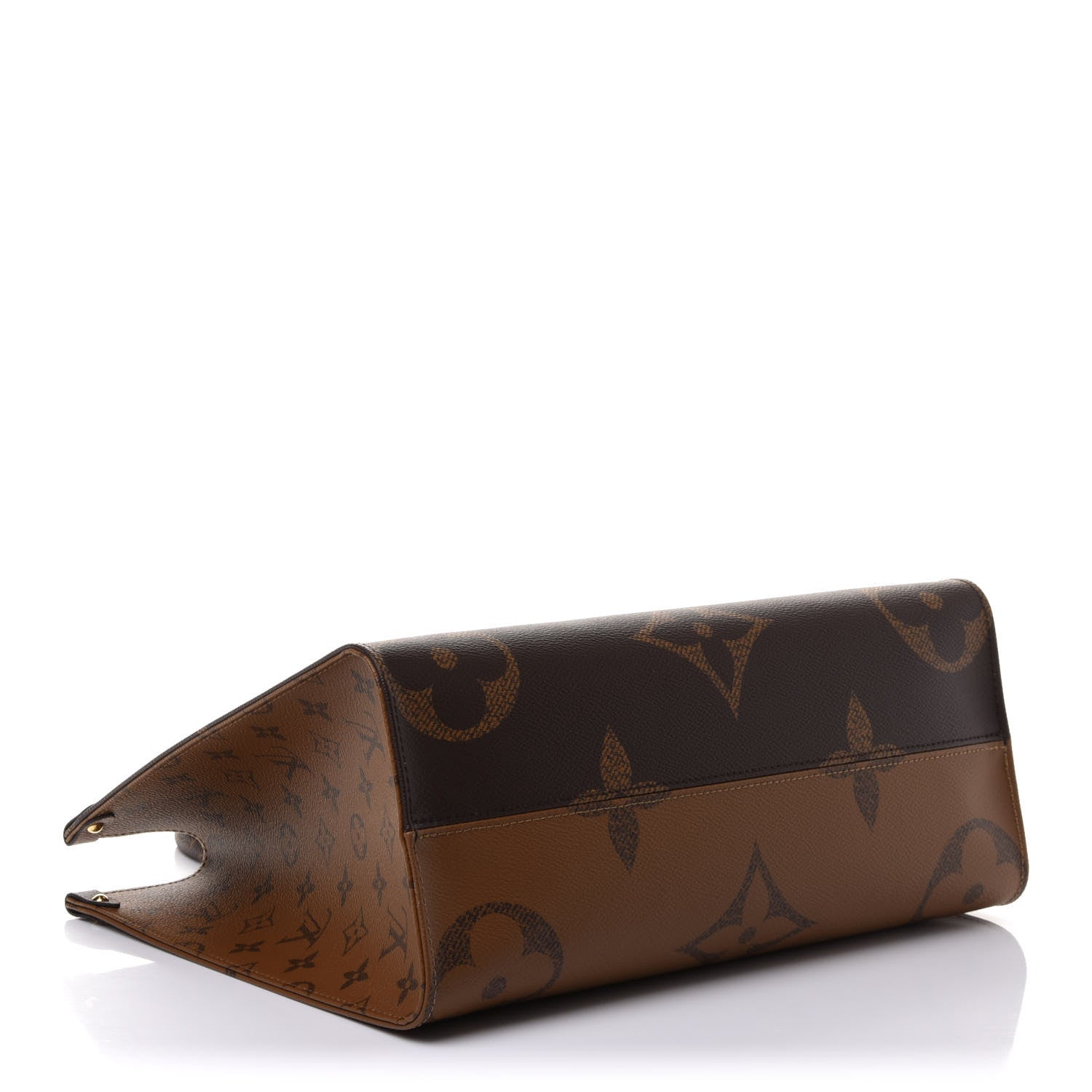 Louis Vuitton Reverse Monogram Giant Onthego MM 4 of 10