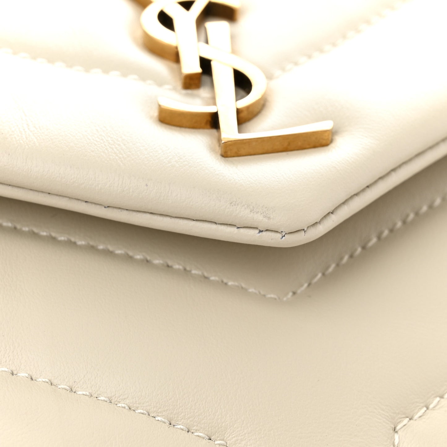 Calfskin Y Quilted Monogram Toy Loulou Crossbody Bag Blanc VIntage