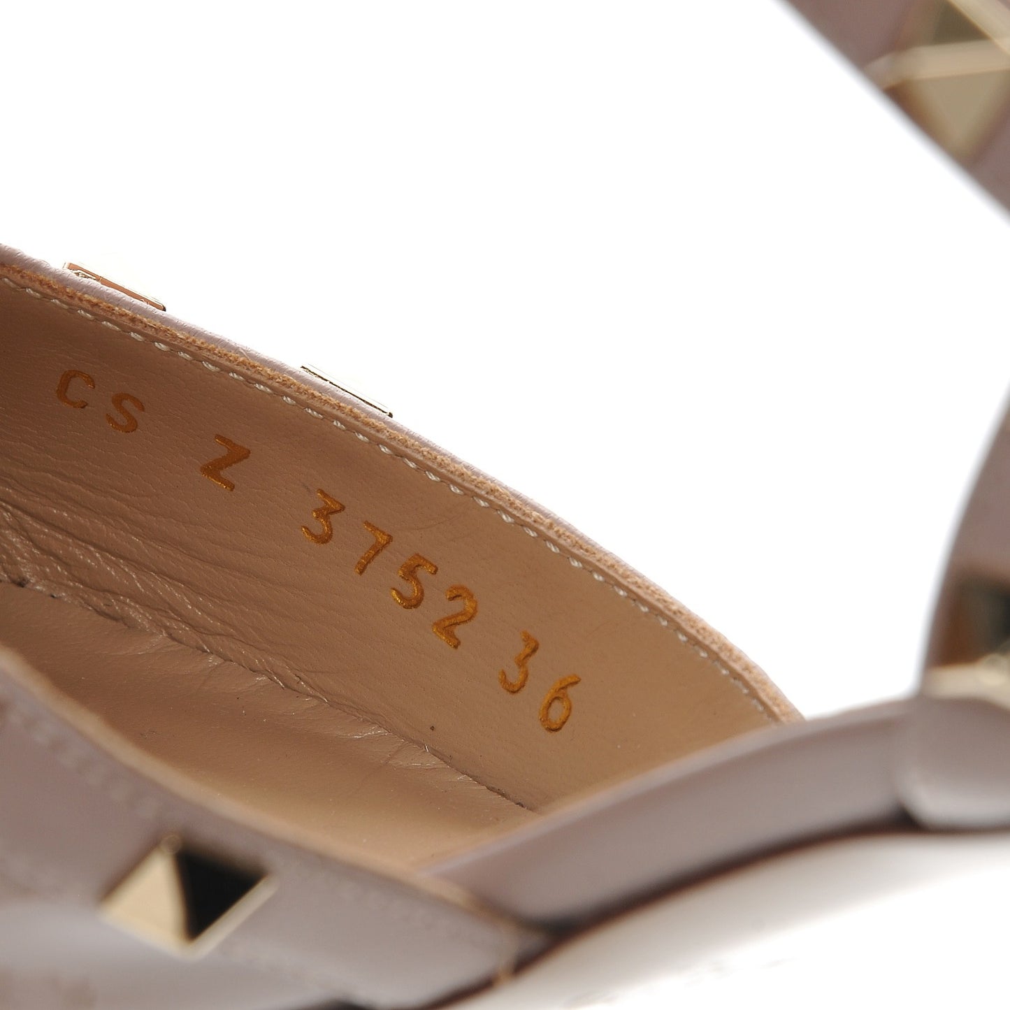 Patent Rockstud Ankle Strap 65mm Pumps 36 Poudre