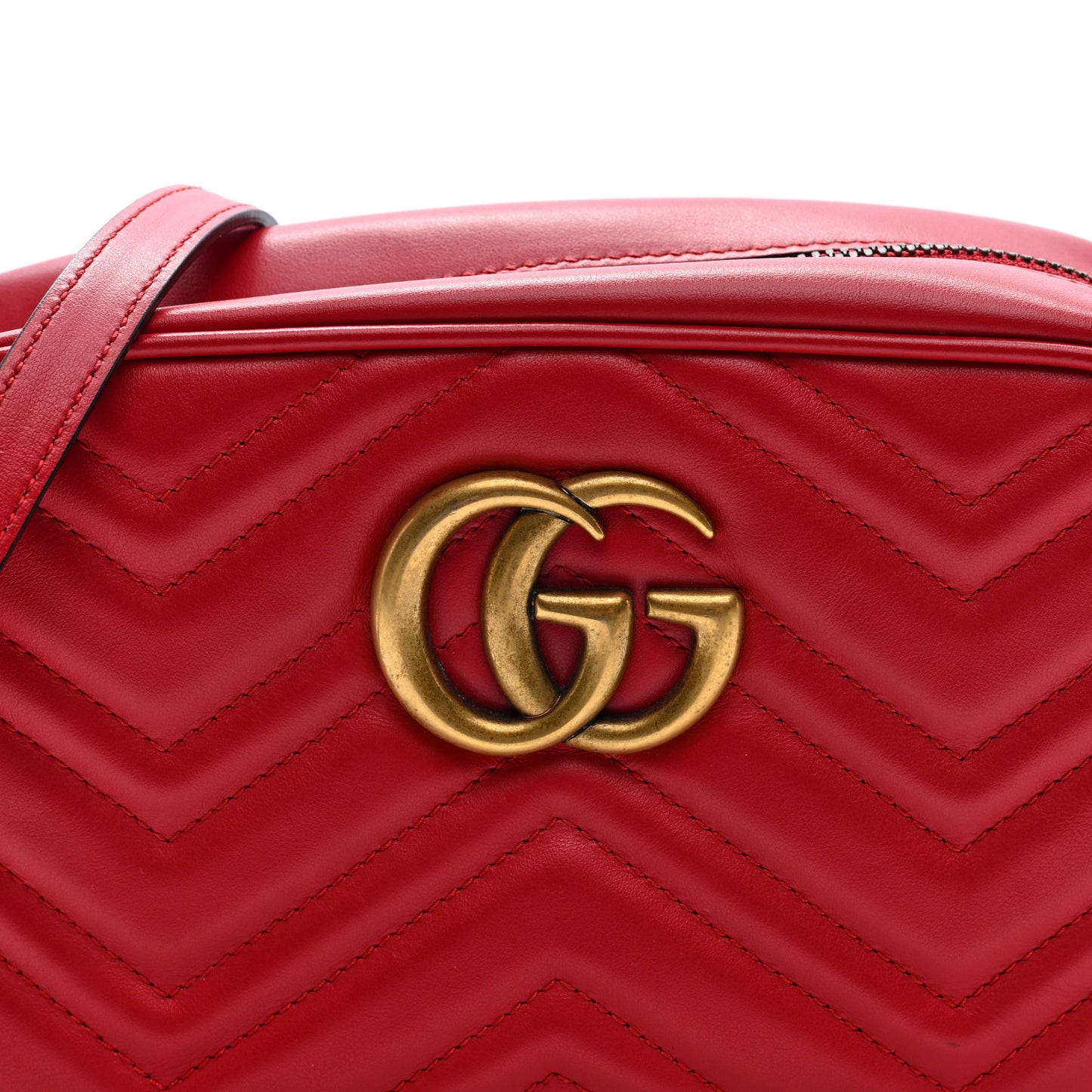 Calfskin Matelasse Small GG Marmont Chain Shoulder Bag Hibiscus Red