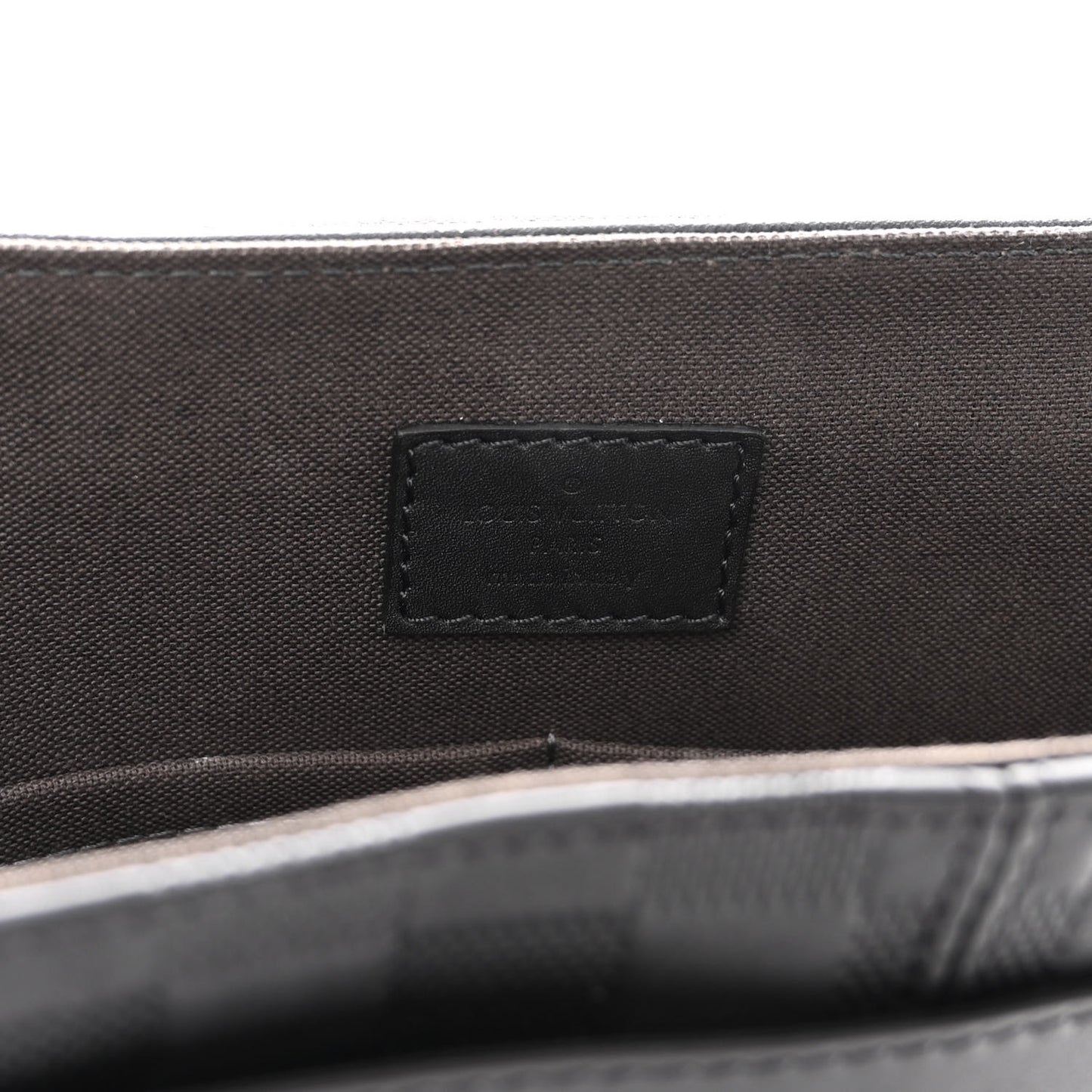 Damier Infini District Messenger Onyx