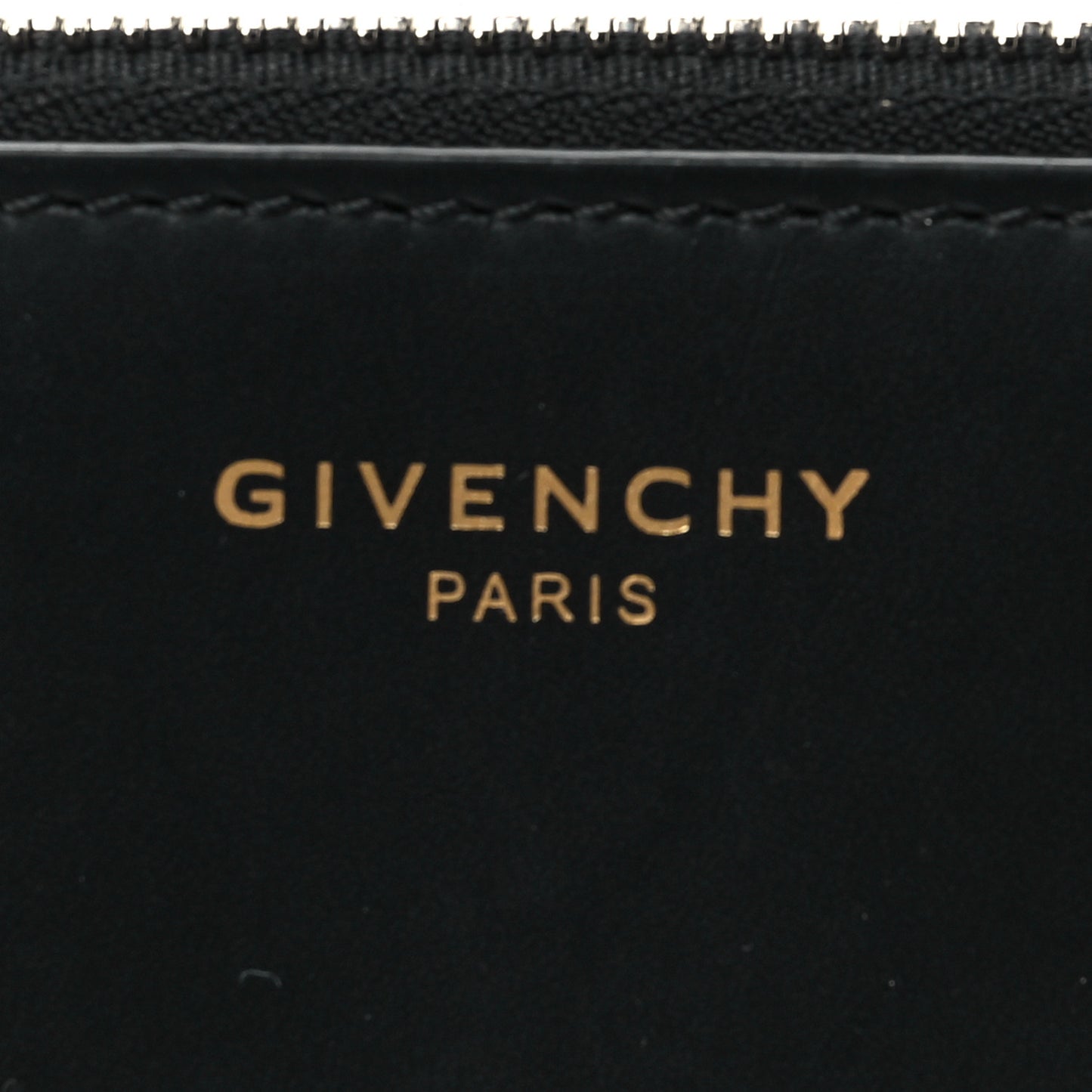 Smooth Calfskin Medium Star Pouch Black