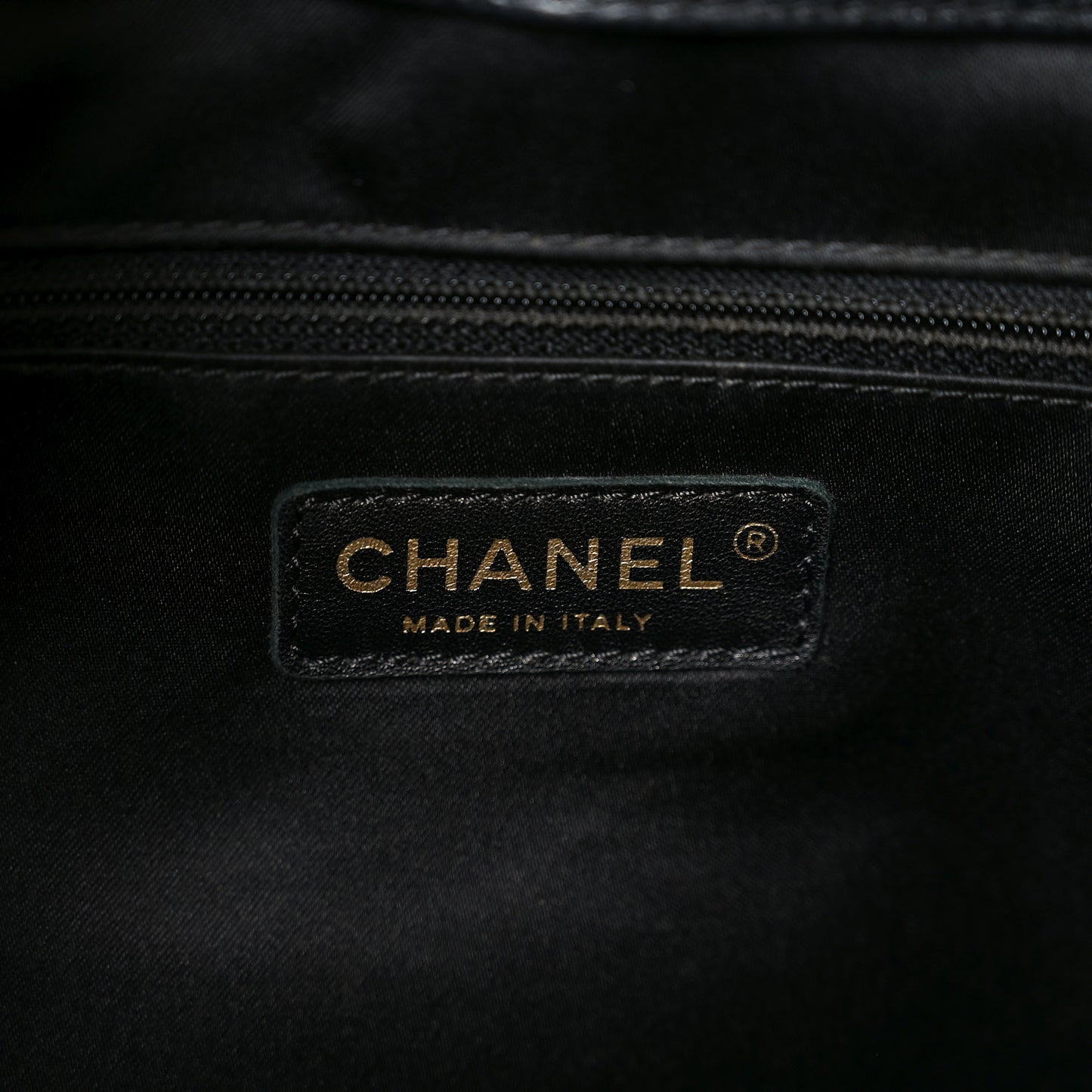 Caviar Quilted XL Grand Shopping Tote GST Black
