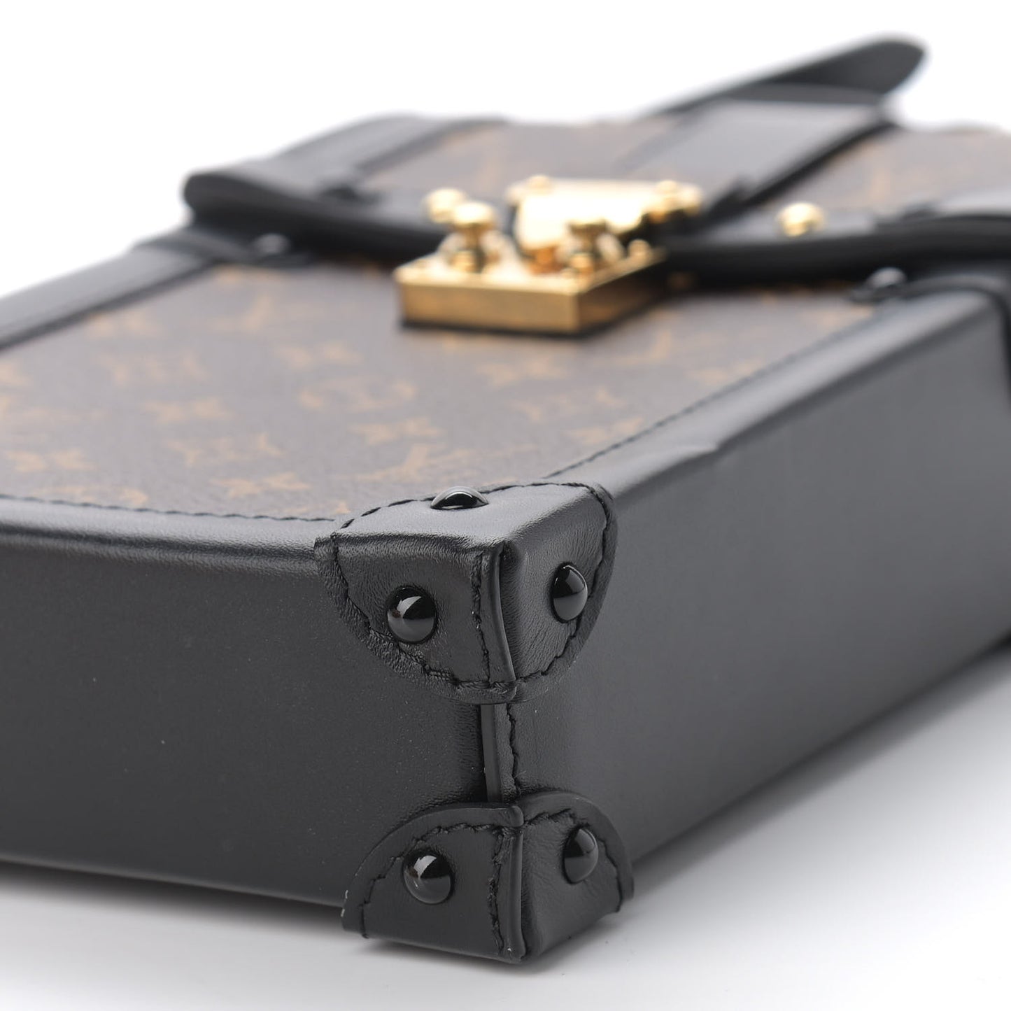 Monogram Pochette Trunk Verticale Black