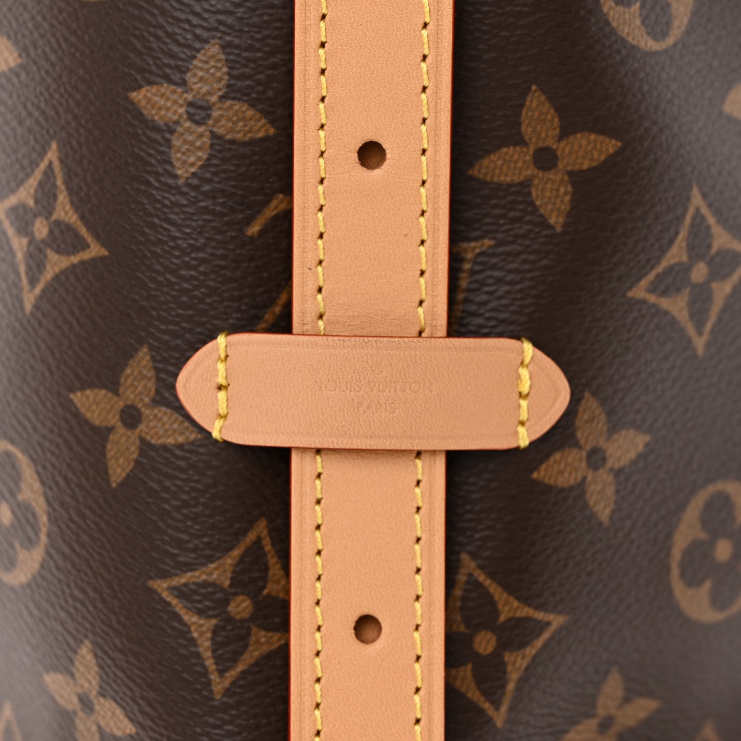 Monogram CarryAll MM