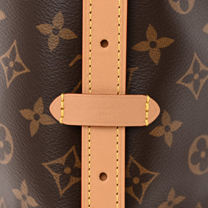 Louis Vuitton Monogram CarryAll MM 7 of 10