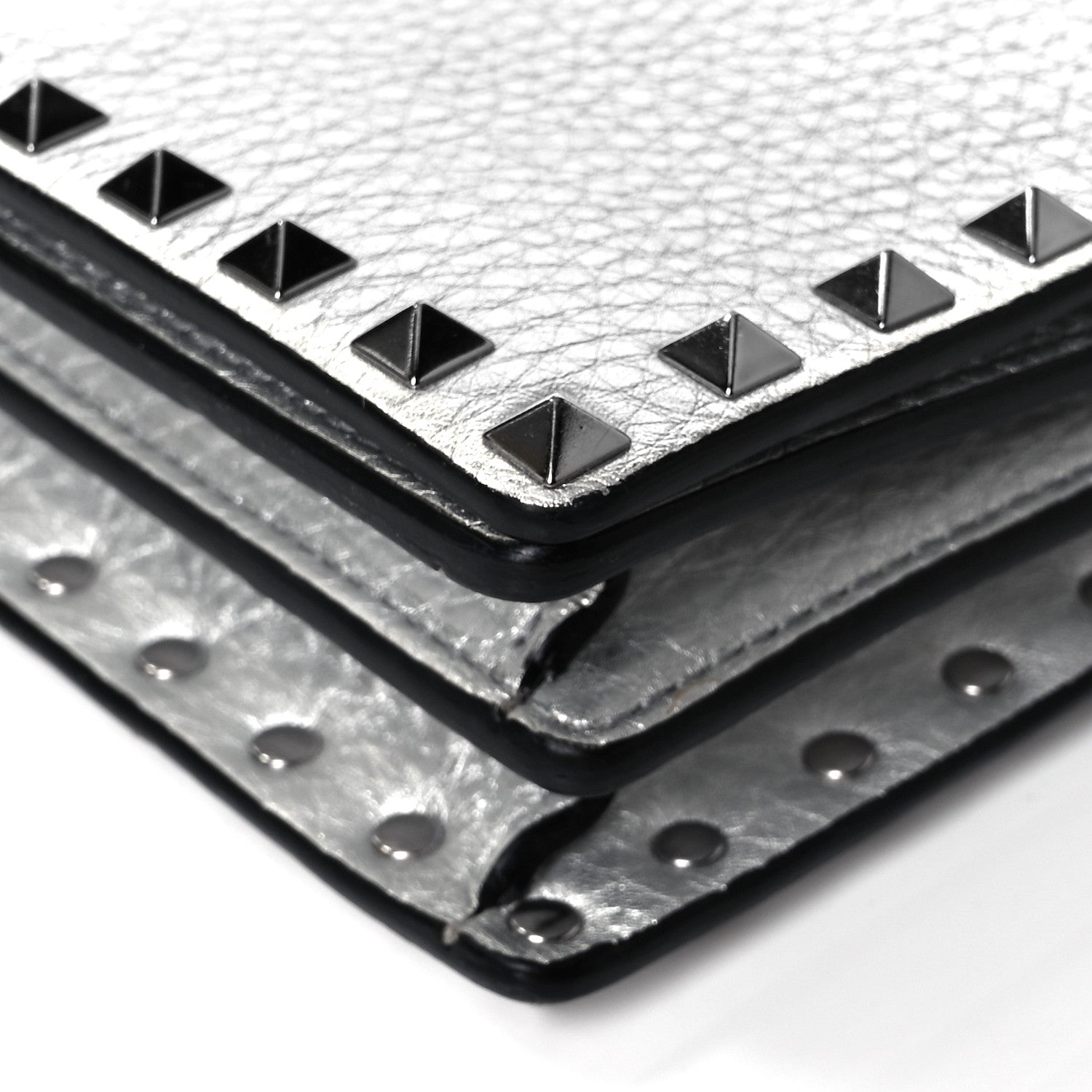 Valentino Garavani Metallic Pebbled Calfskin Rockstud Wallet on Chain Silver 14 of 15