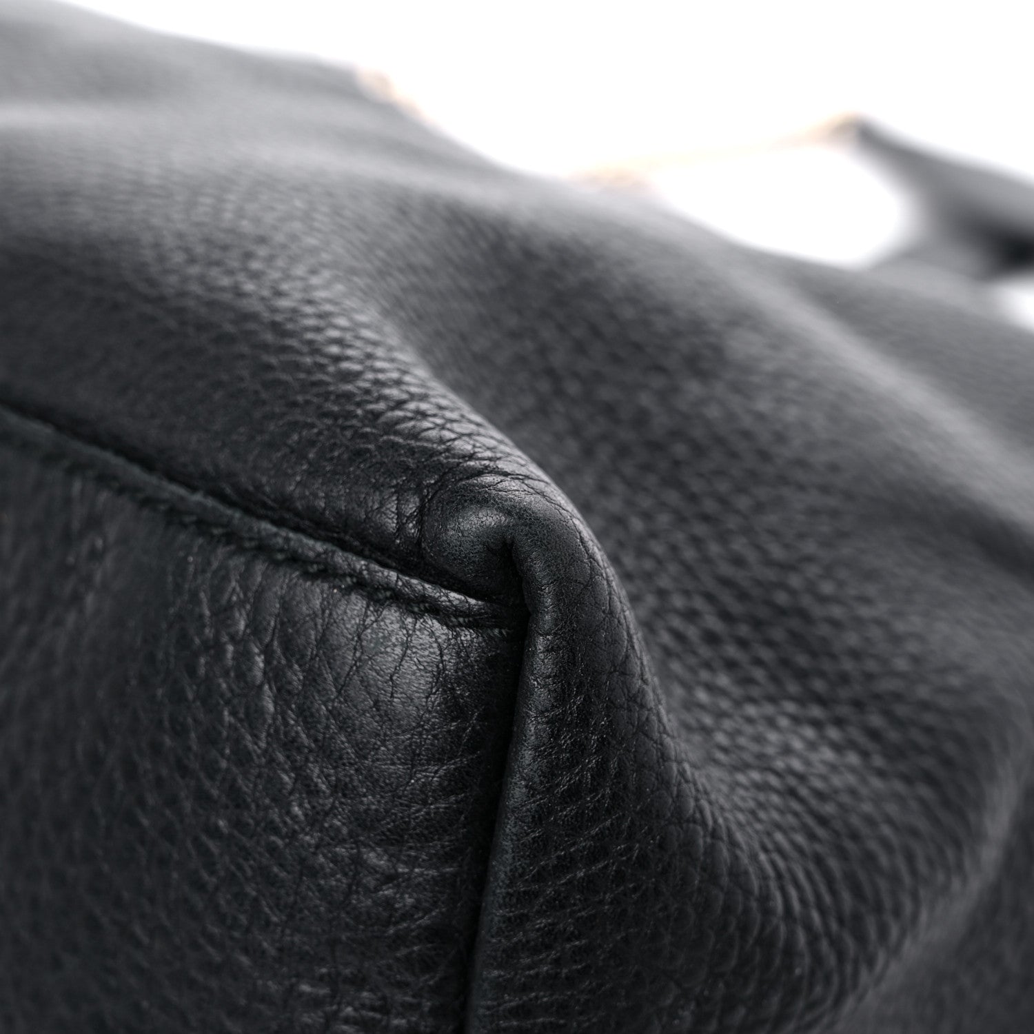 Gucci Pebbled Calfskin Medium Soho Chain Shoulder Bag Black 11 of 24