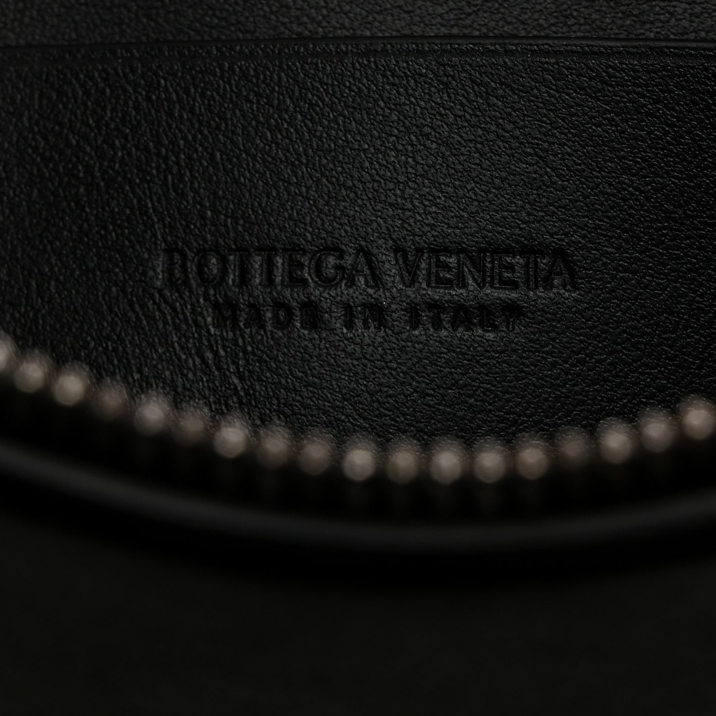 Nappa Maxi Intrecciato Medium Cassette Flat Zip Pouch Black
