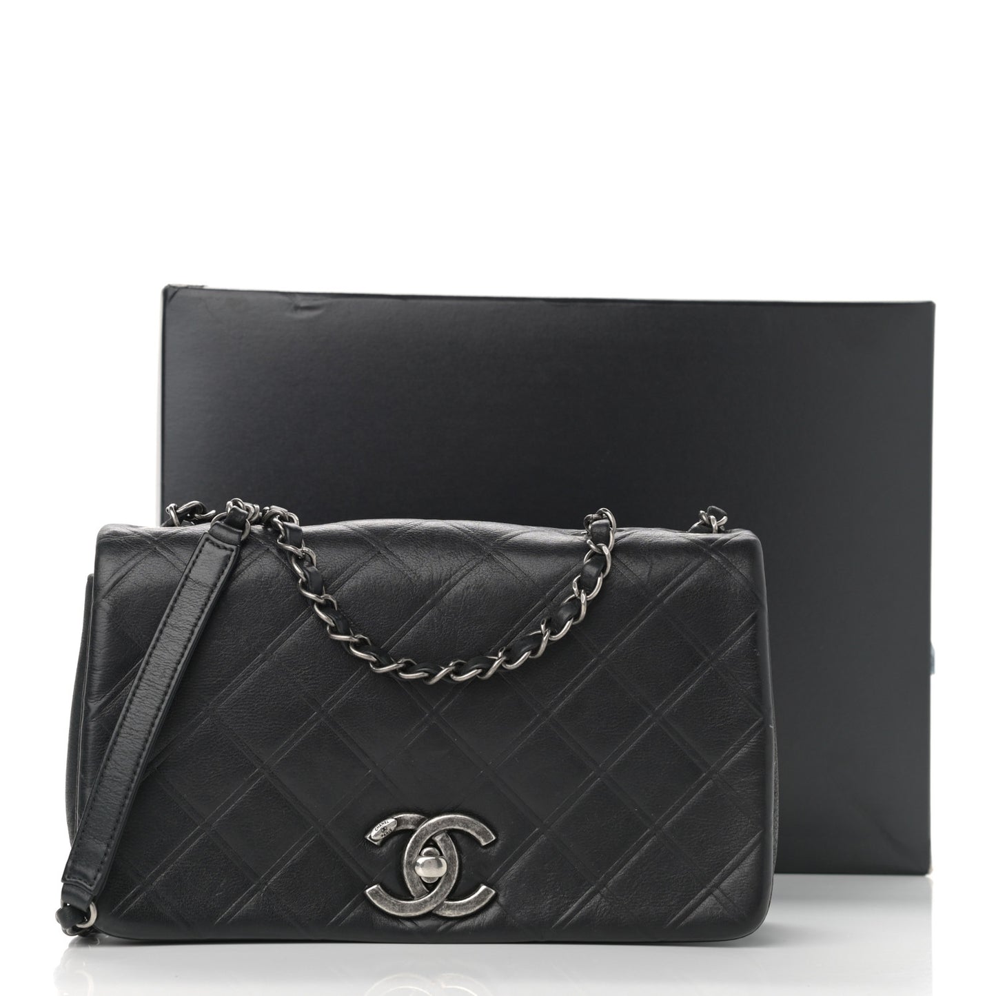 Calfskin Diamond Embossed New Chic Flap Black