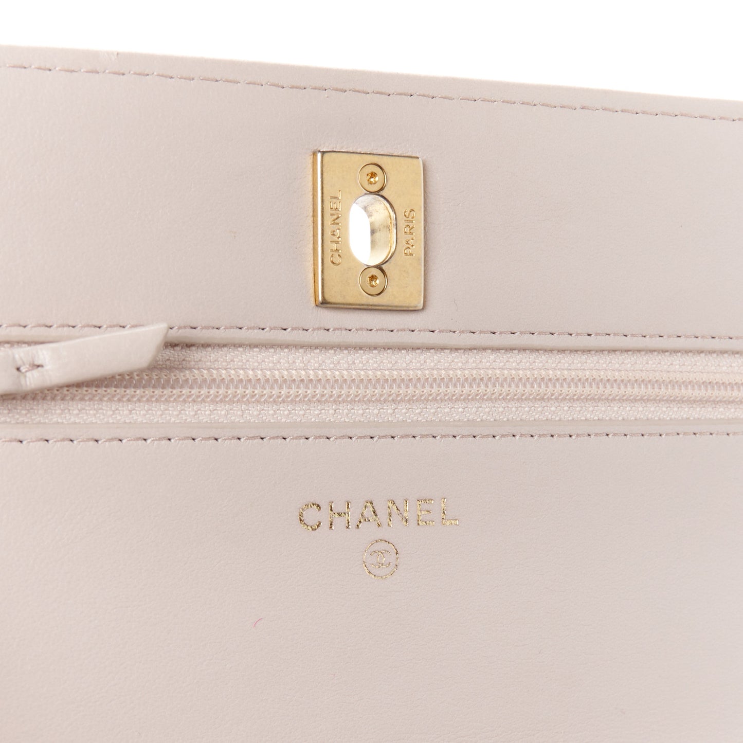 Lambskin Quilted CC Pearl Crush Wallet on Chain WOC Light Purple