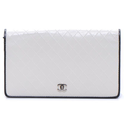 Chanel Diamond Stitched Yen Wallet White 1 of 8