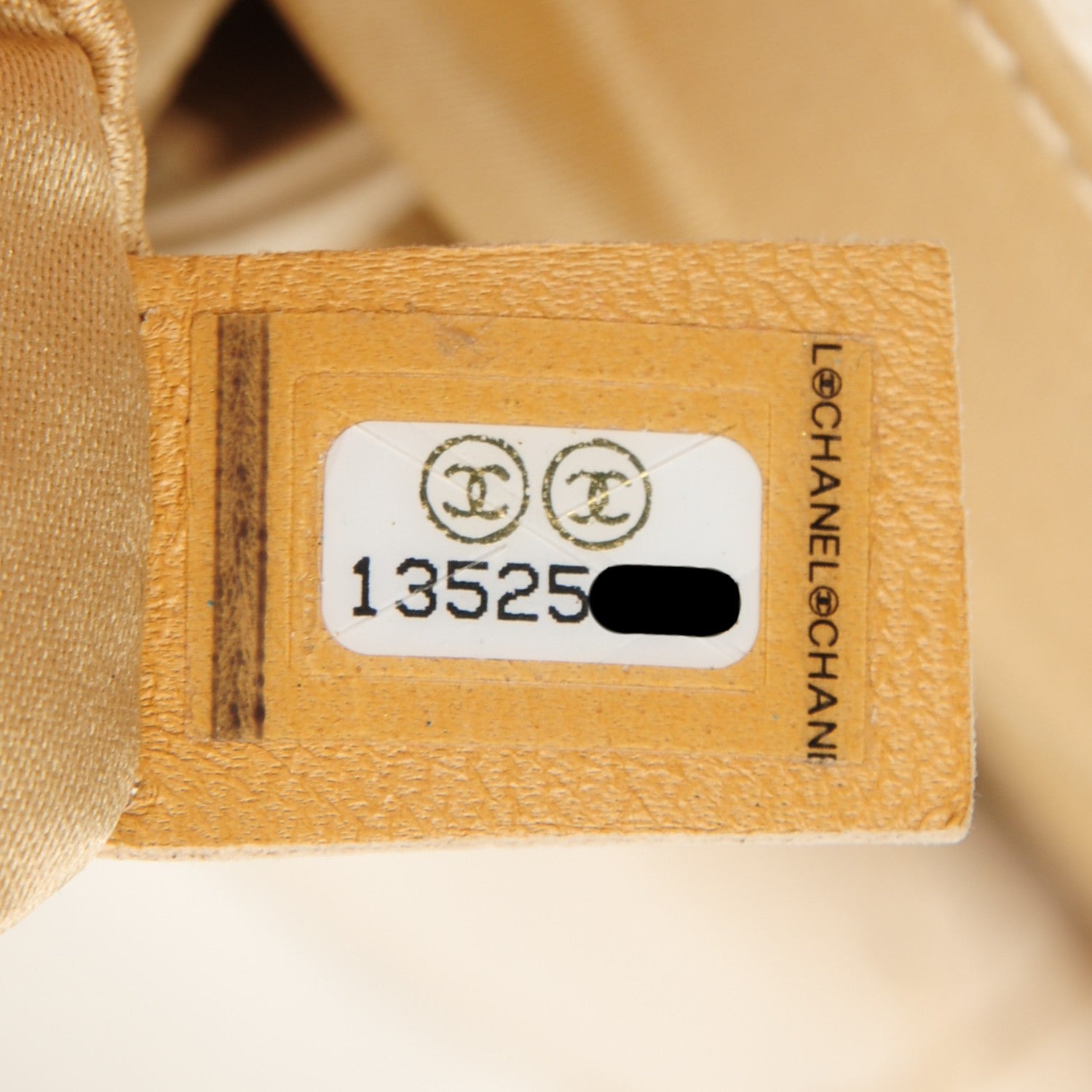 Chanel Glazed Calfskin XL On The Road Flap Ivory 7 of 12