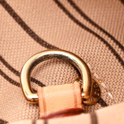 Louis Vuitton Monogram Neverfull MM 18 of 19