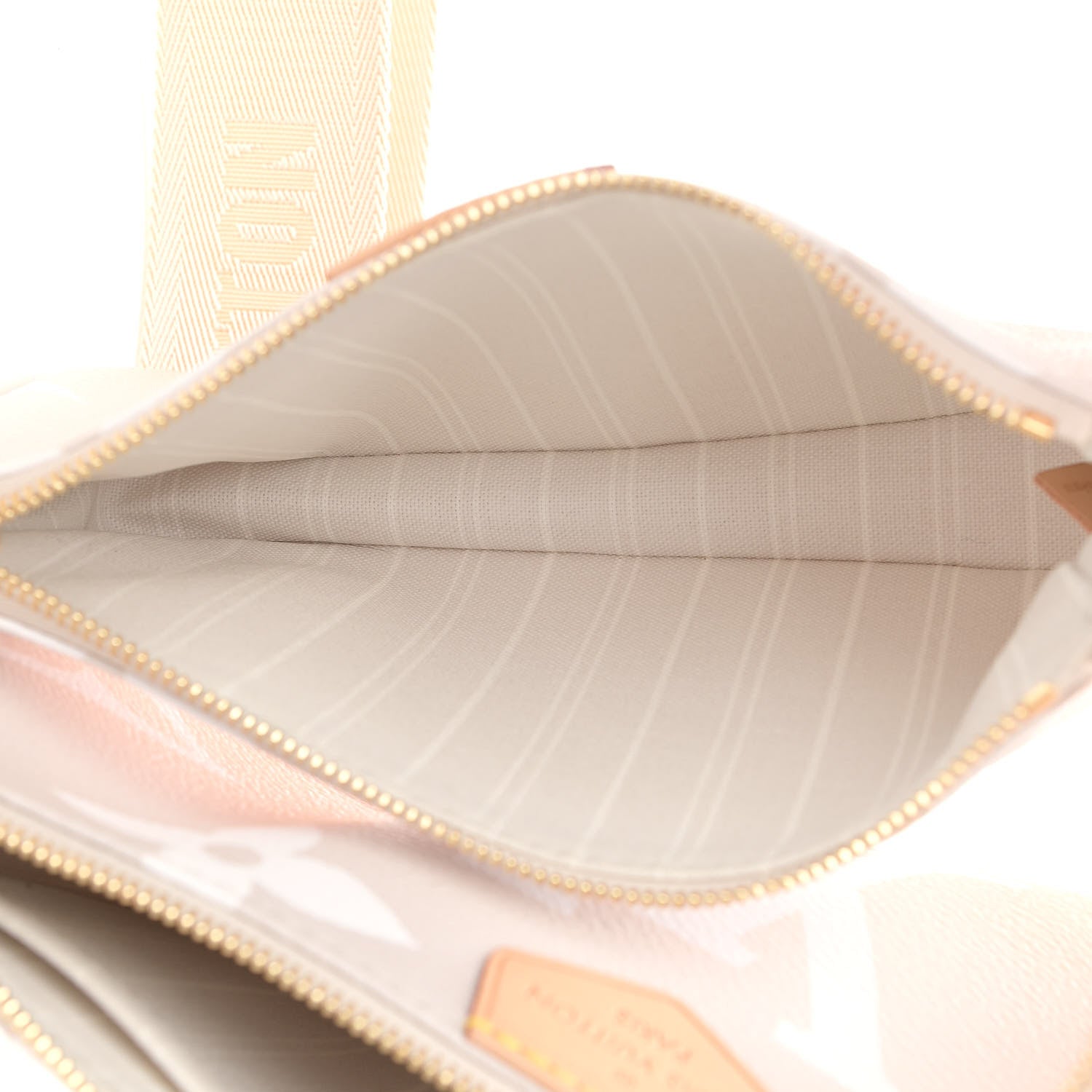 Louis Vuitton Monogram Giant By The Pool Multi Pochette Accessories Brume 6 of 10
