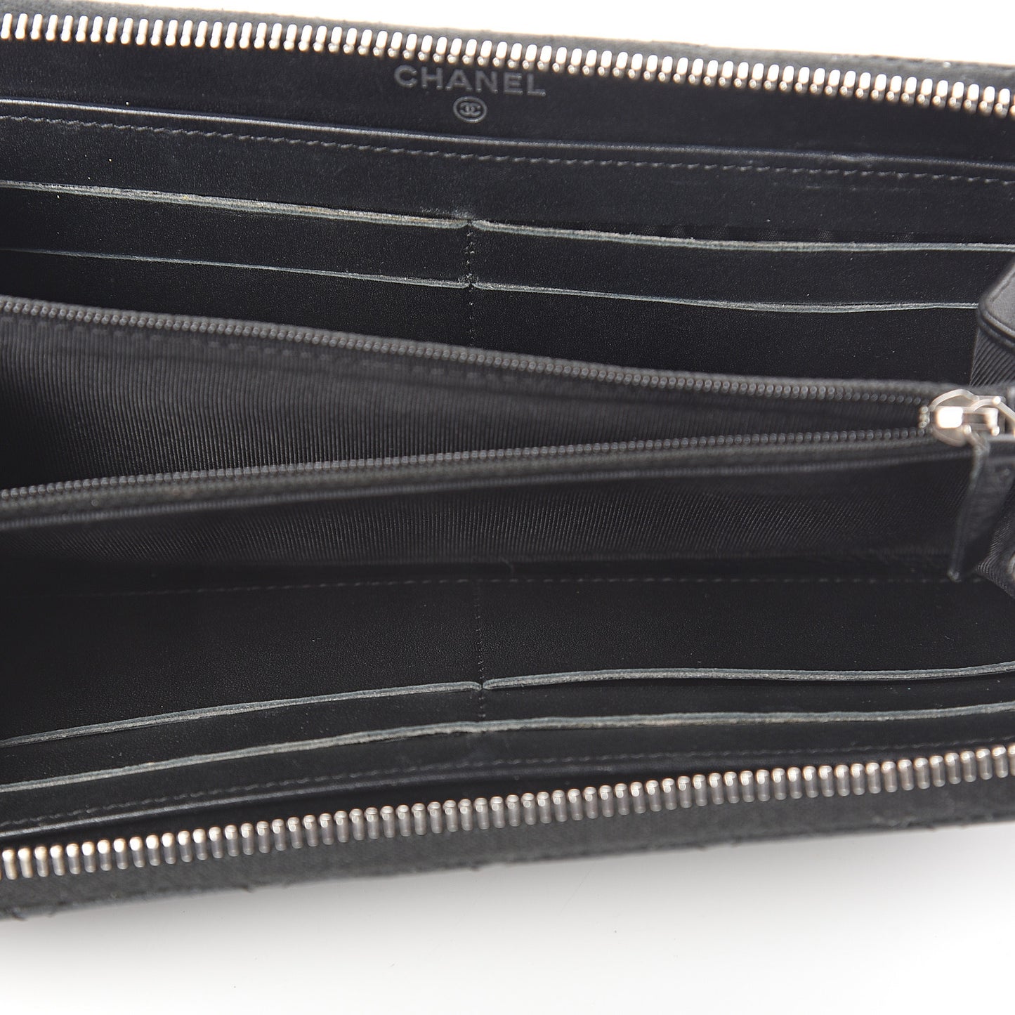 Iridescent Caviar Quilted Large Gusset Zip Around Wallet Black