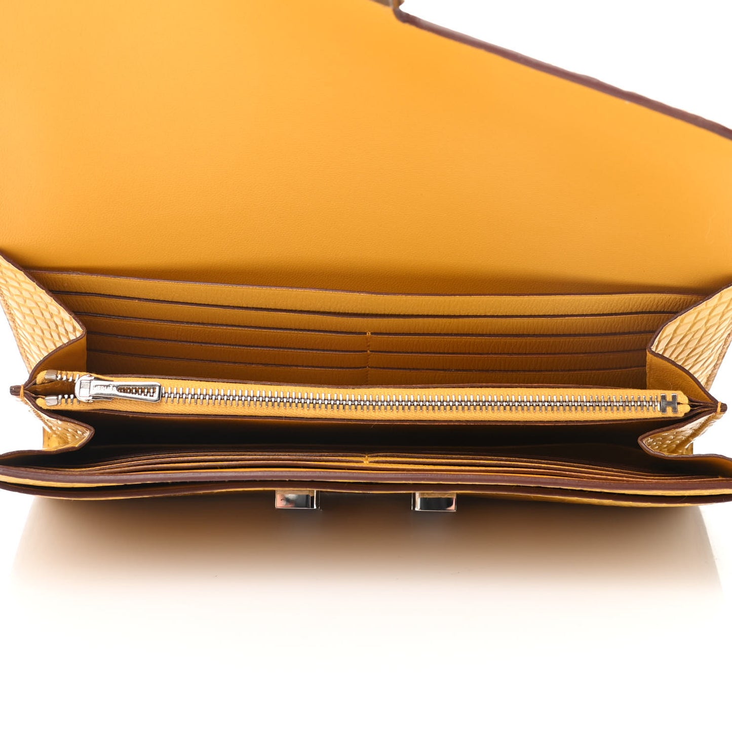 Matte Alligator Constance Long Wallet Jaune Ambre
