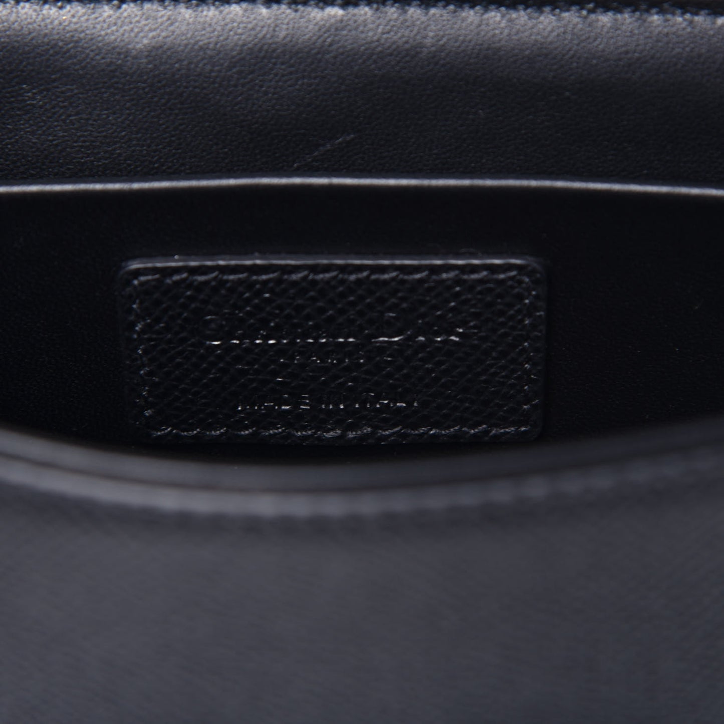 Ultra Matte Grained Calfskin 30 Montaigne Box Bag Black