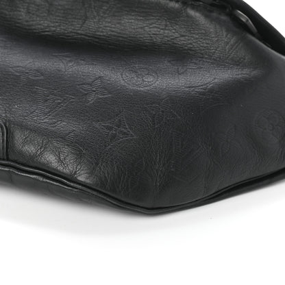 Louis Vuitton Calfskin Monogram Shadow Discovery Bumbag Black 9 of 9