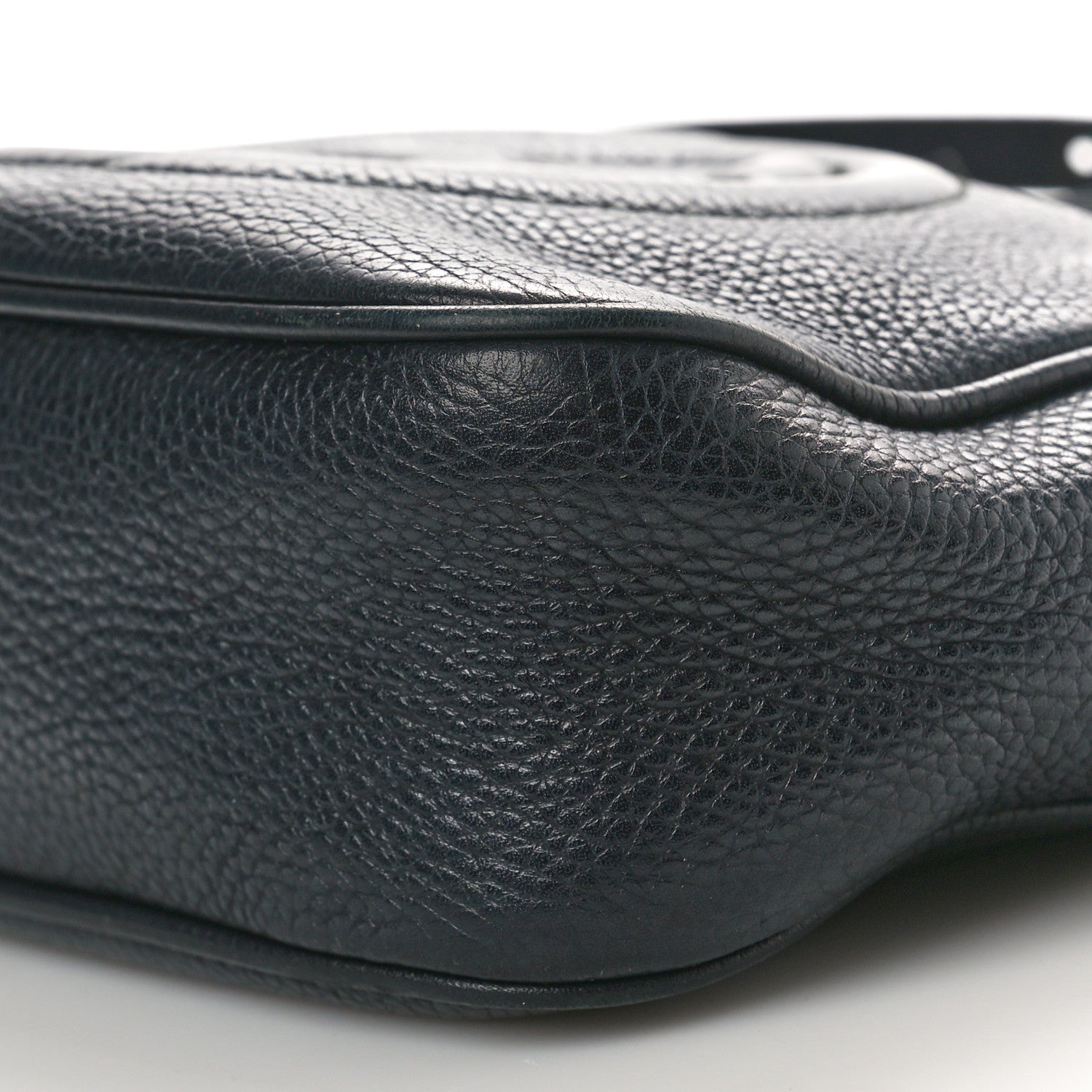 Gucci Pebbled Calfskin Small Soho Disco Bag Black 10 of 17