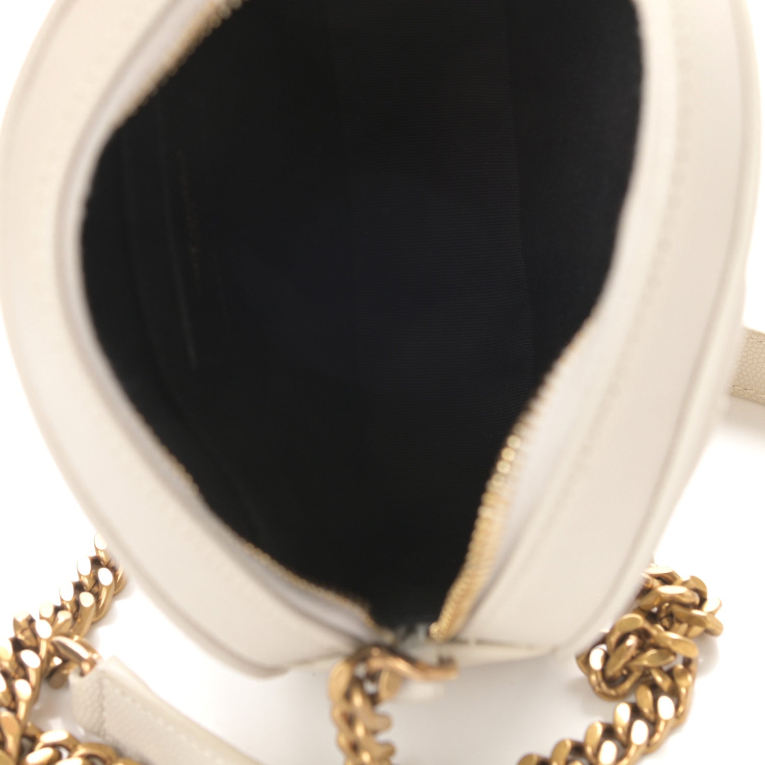 Saint Laurent Grain De Poudre Matelasse Chevron Quilted Round Vinyle Camera Bag Blanc Vintage 5 of 9