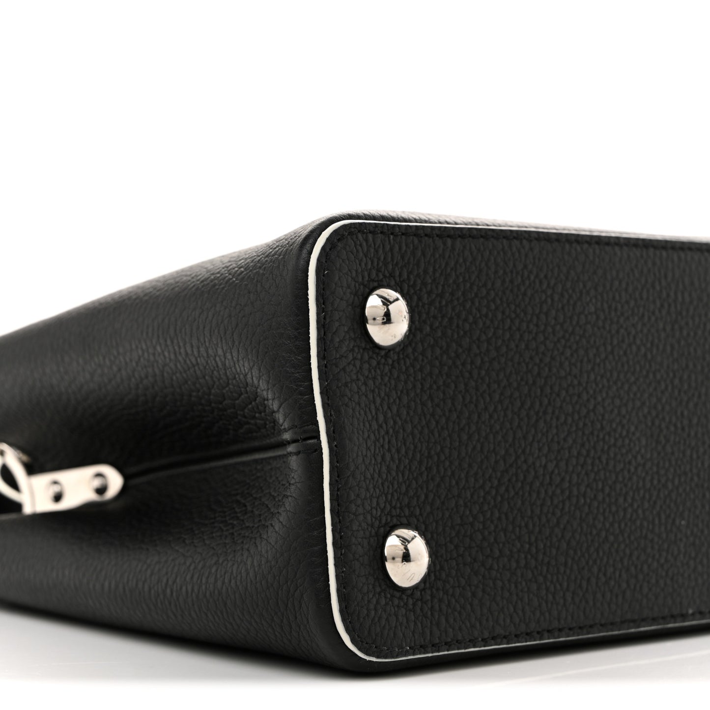 Taurillon Stitched Xoxo Capucines PM Black