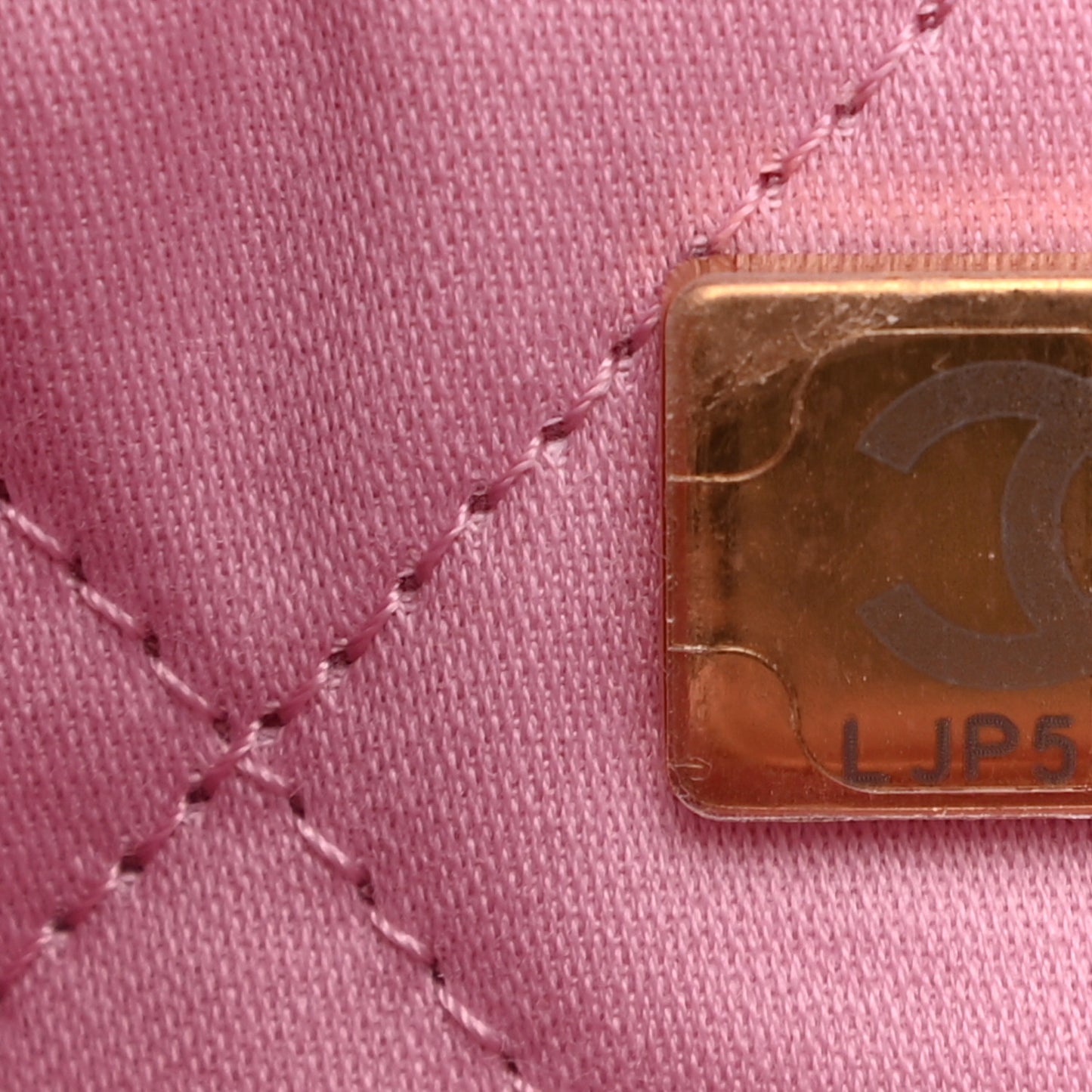 Shiny Calfskin Quilted Small Chanel 22 Pink