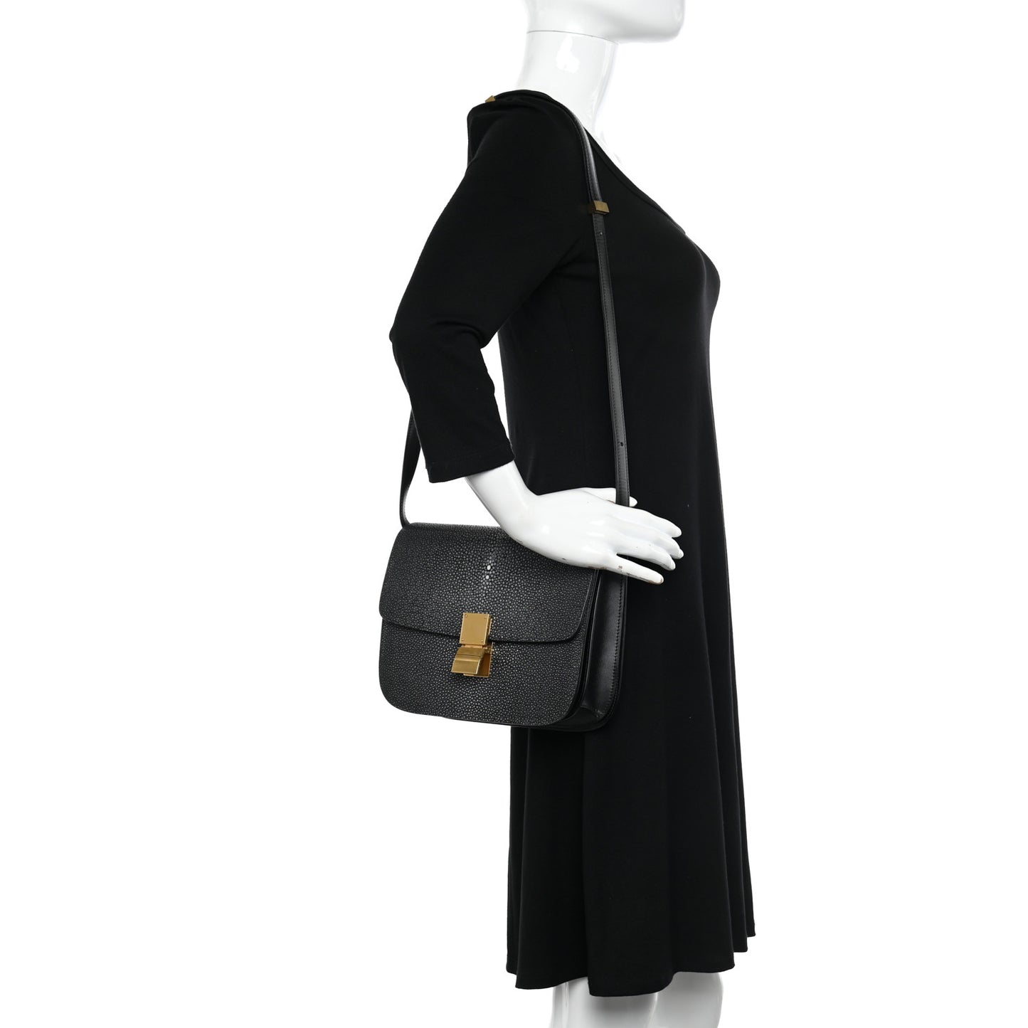 Stingray Medium Classic Box Flap Bag Black