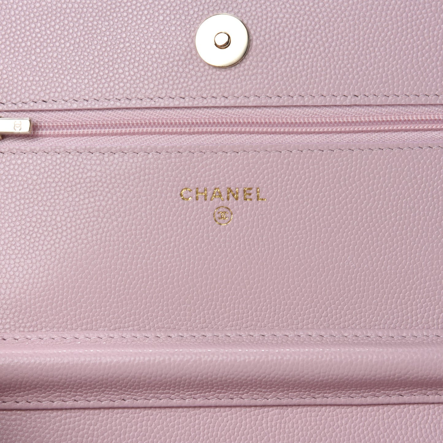 Caviar Quilted Wallet On Chain WOC Light Pink