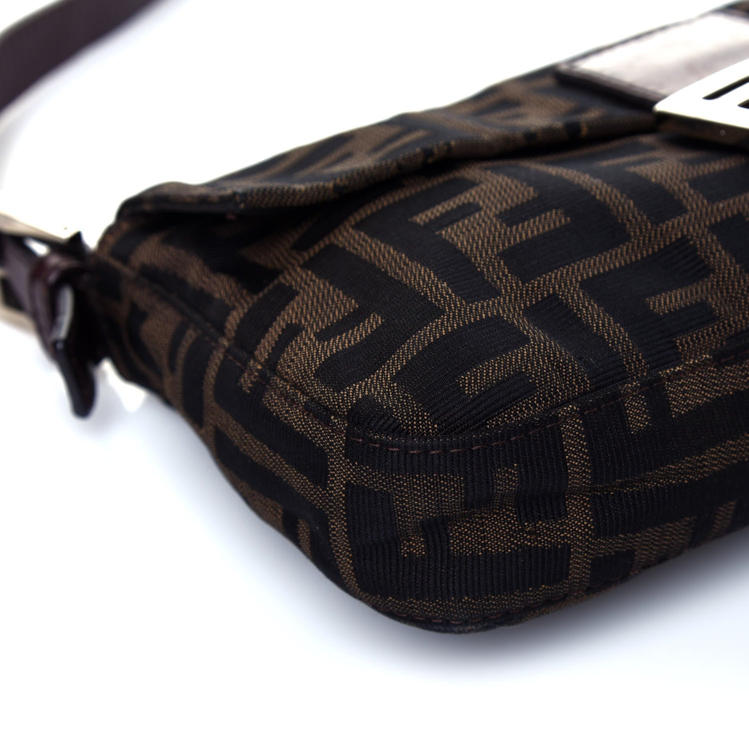 Fendi Zucca Baguette Tobacco 14 of 21