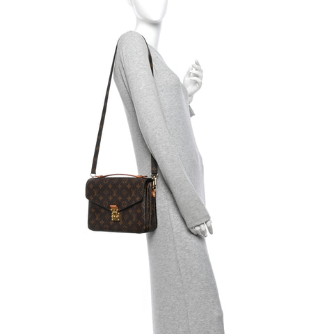 Monogram Pochette Metis