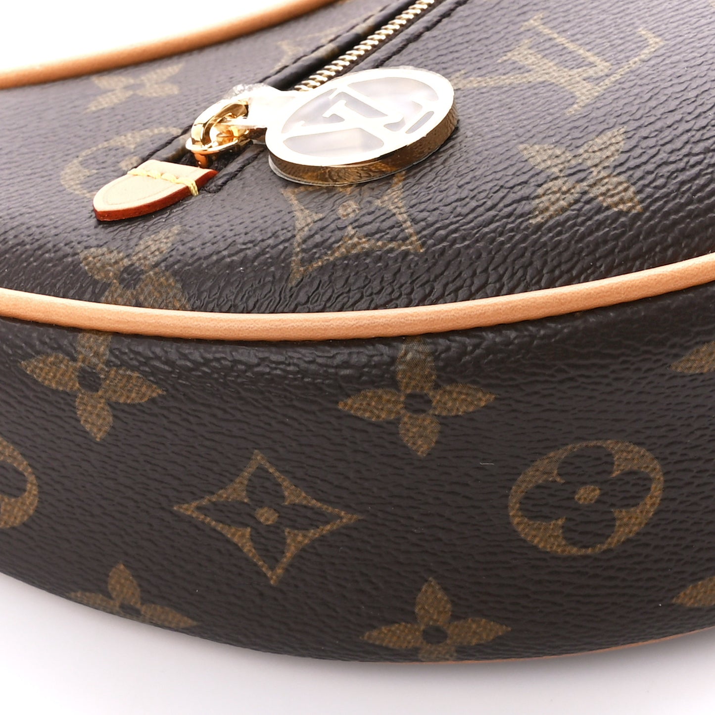 Monogram Loop