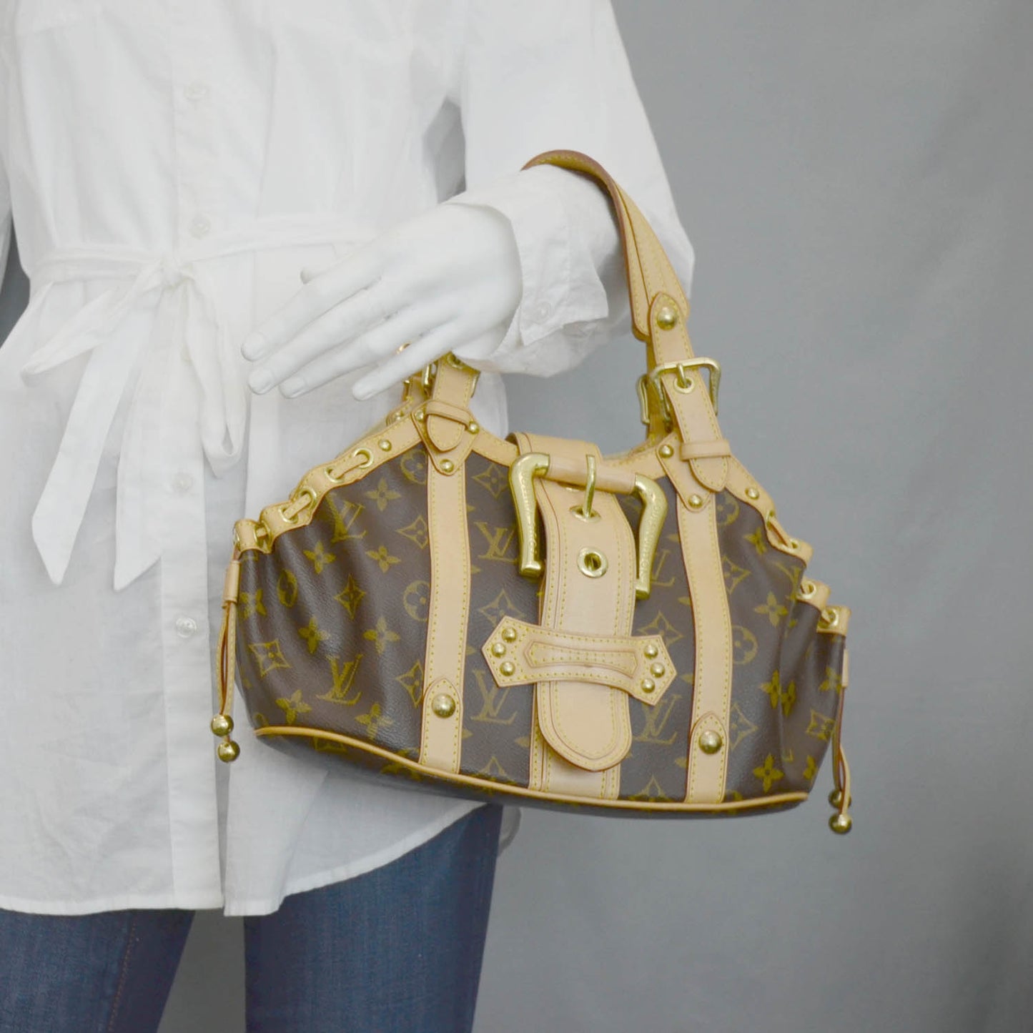 Monogram Theda GM