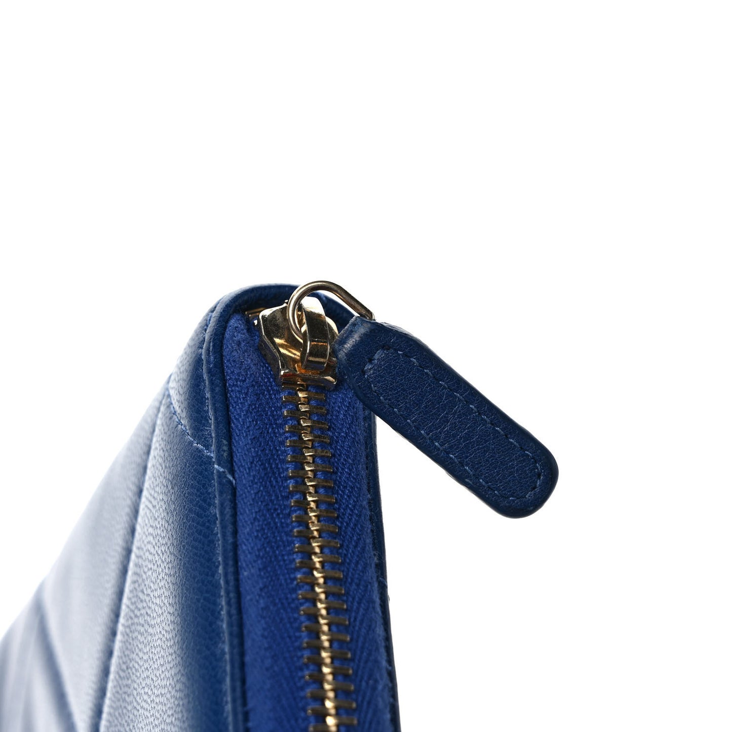 Shiny Goatskin Quilted Chanel 19 Long Zipped Around Wallet Blue