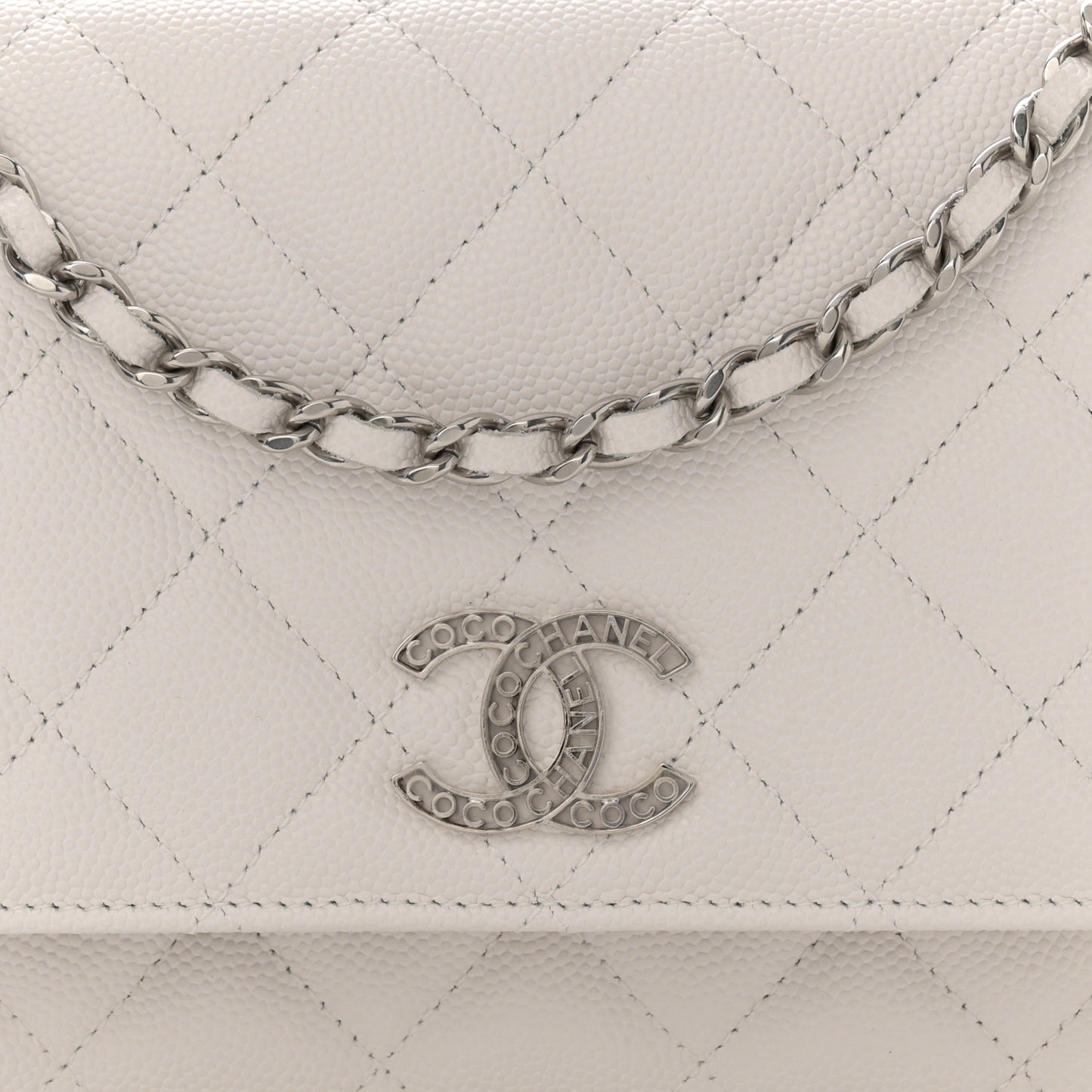 Caviar Quilted CC Logo Wallet on Chain WOC  White